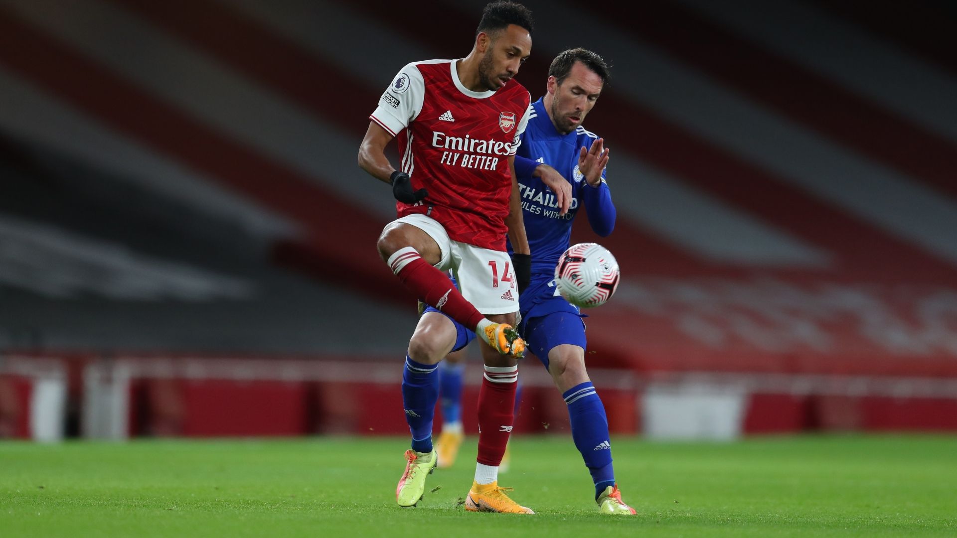 Pierre-Emerick Aubameyang Arsenal Christian Fuchs Leicester City 2020-21