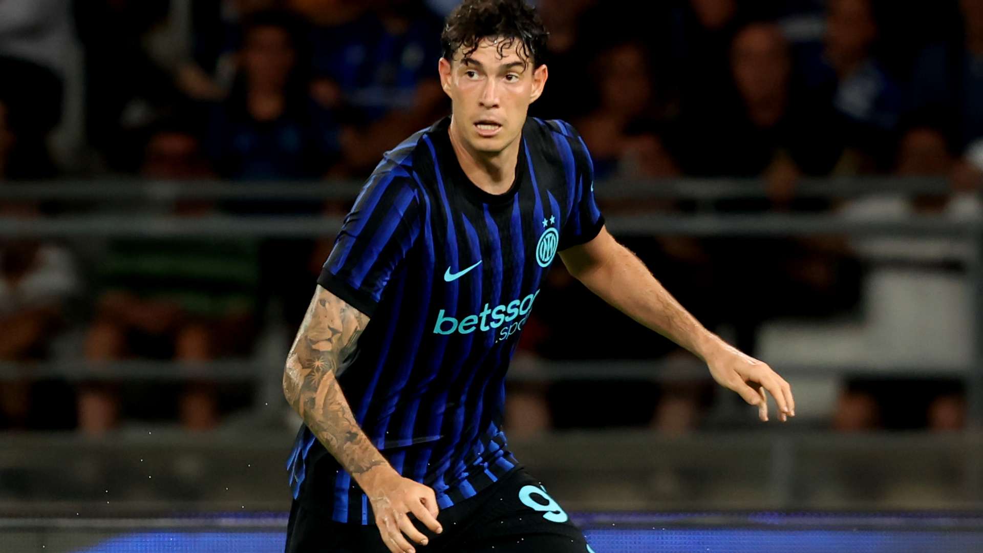 Bastoni Inter prima maglia