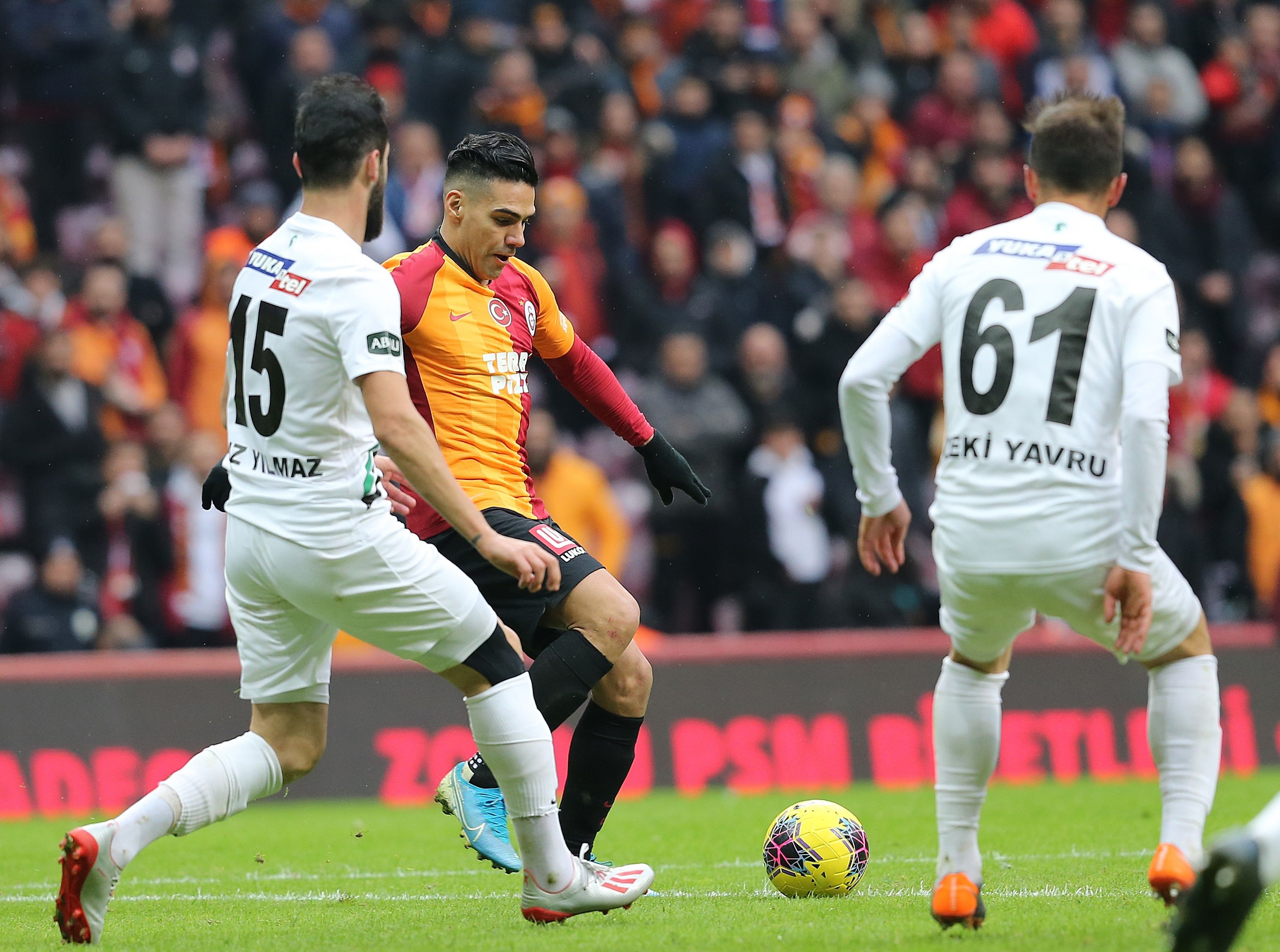 Oguz Yilmaz, Falcao, Galatasaray v Denizlispor 02192020