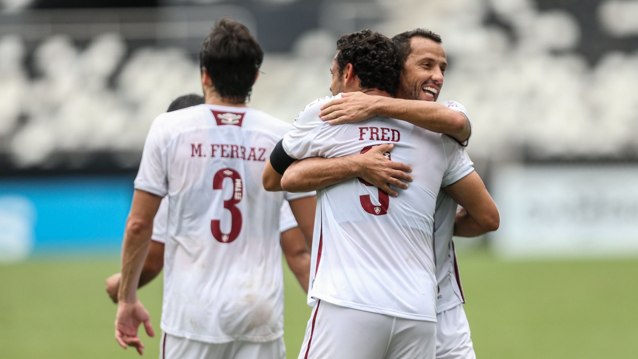 Fluminense comemora gol em clássico