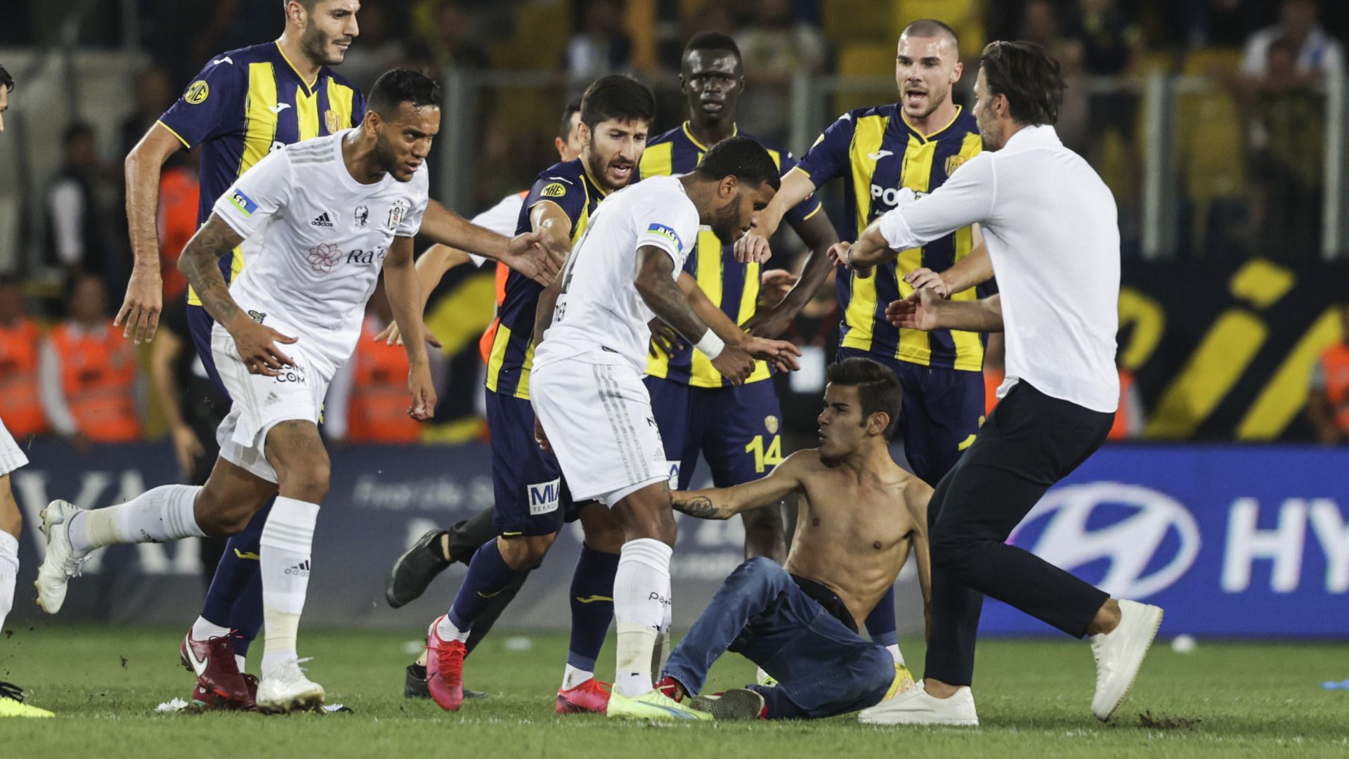 Ankaragücü-Beşiktaş
