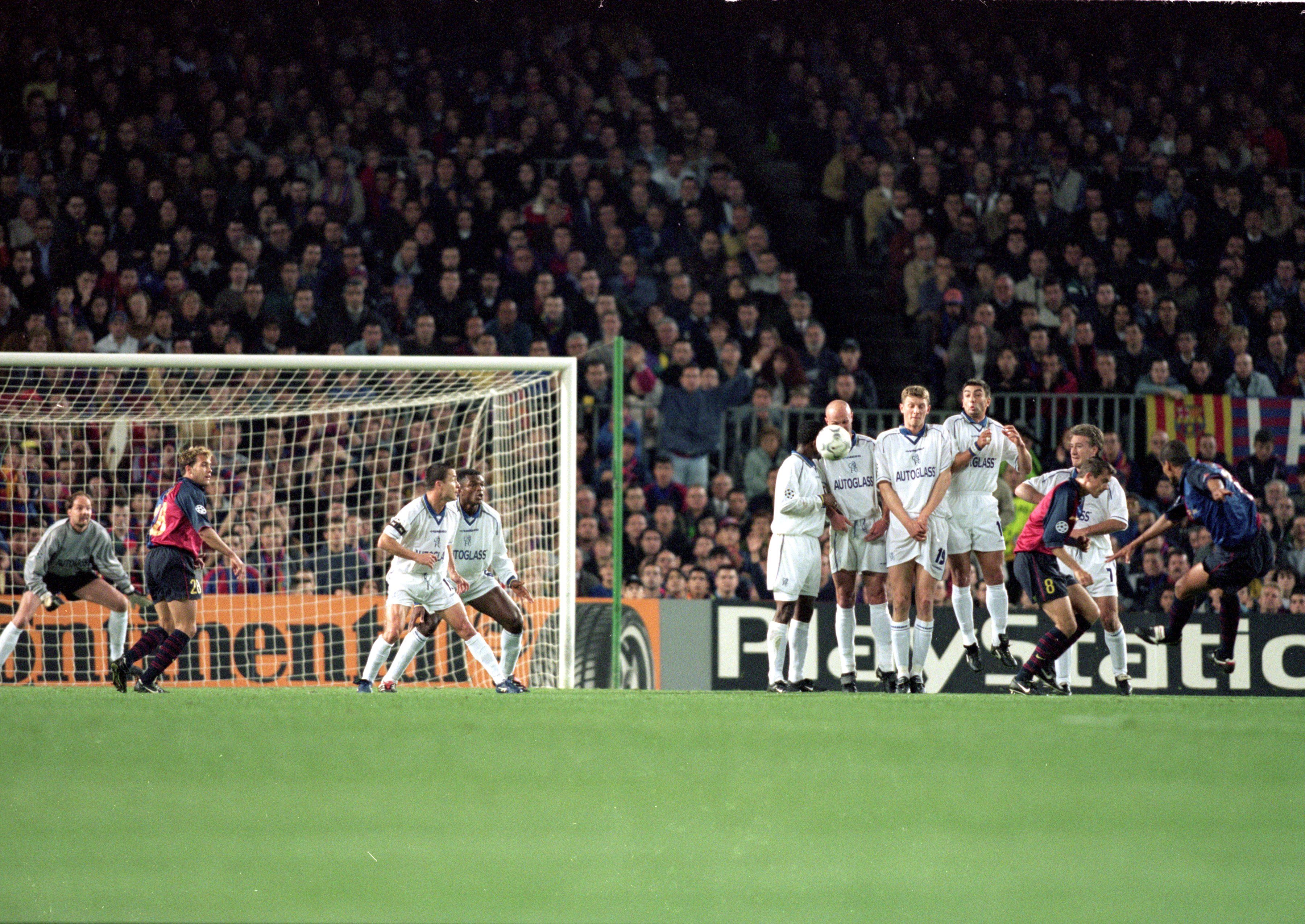 Rivaldo Barcelona Chelsea UEFA Champions League 18042000