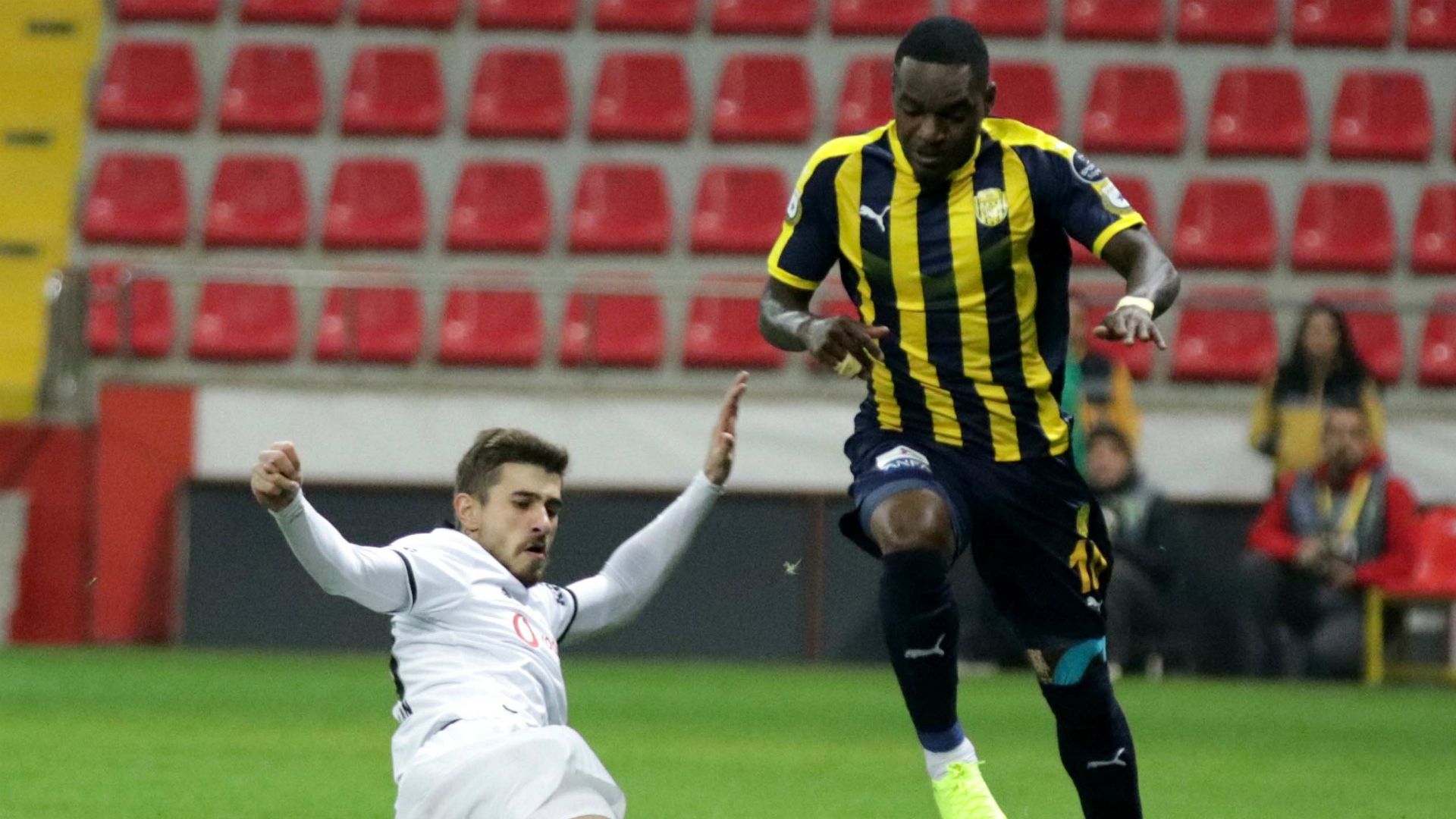 Ankaragucu Besiktas Dorukhan Bifouma 241118