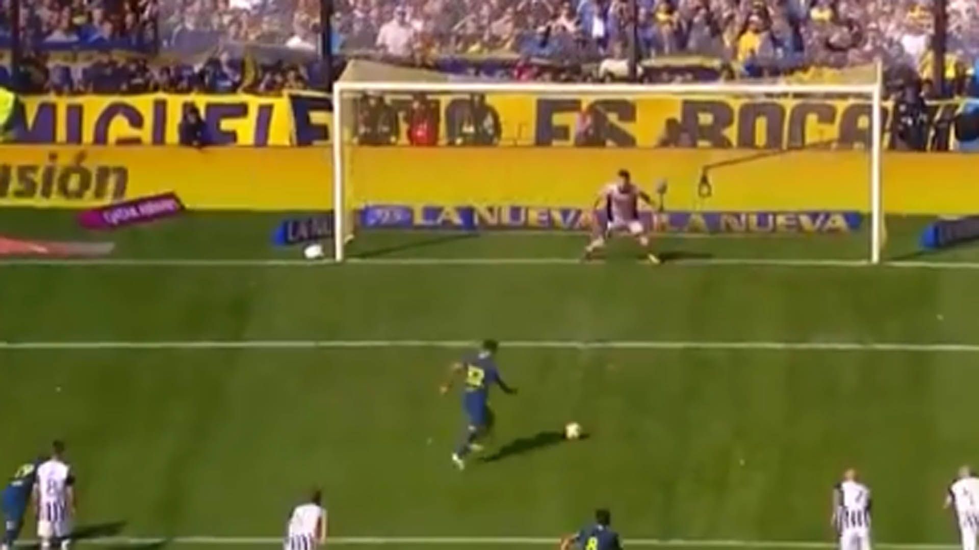 CAPTURA TV Boca Talleres Tevez Superliga argentina 120818