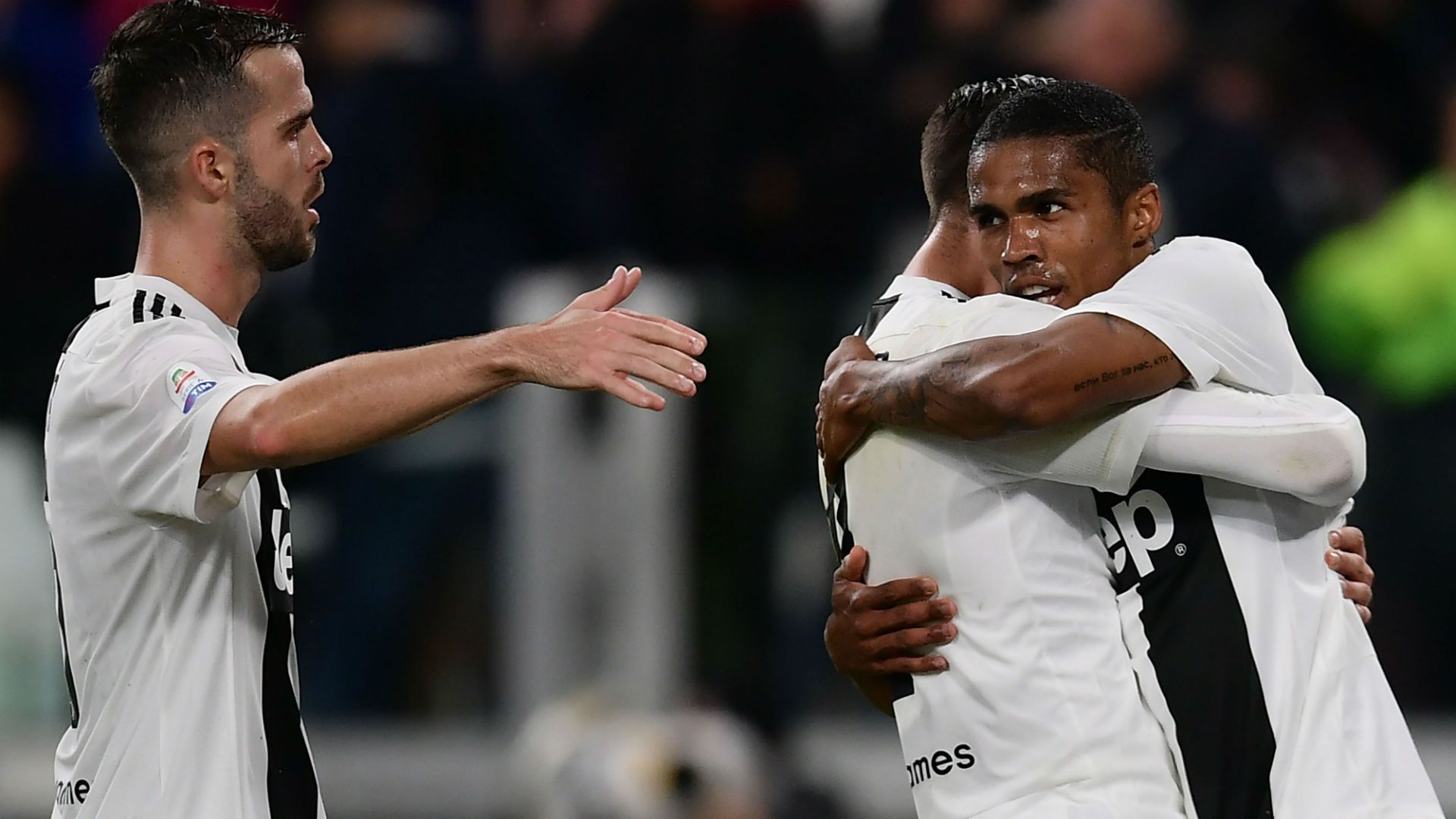 Douglas Costa Juventus Cagliari Serie A