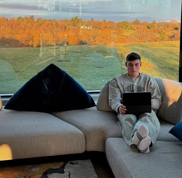 Manuel Ugarte Instagram