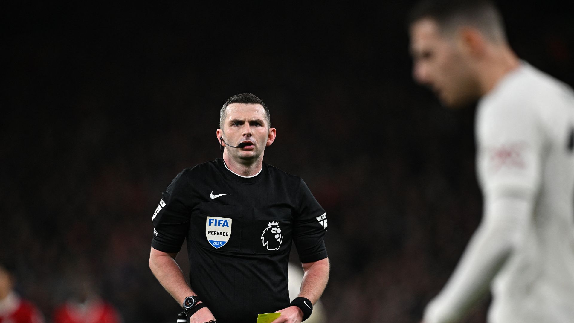 Diogo Dalot Michael Oliver Manchester United Liverpool 2023-24