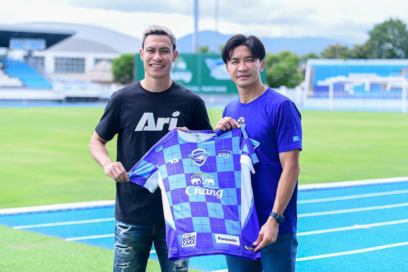 นพคุณ ขัดตุ่น