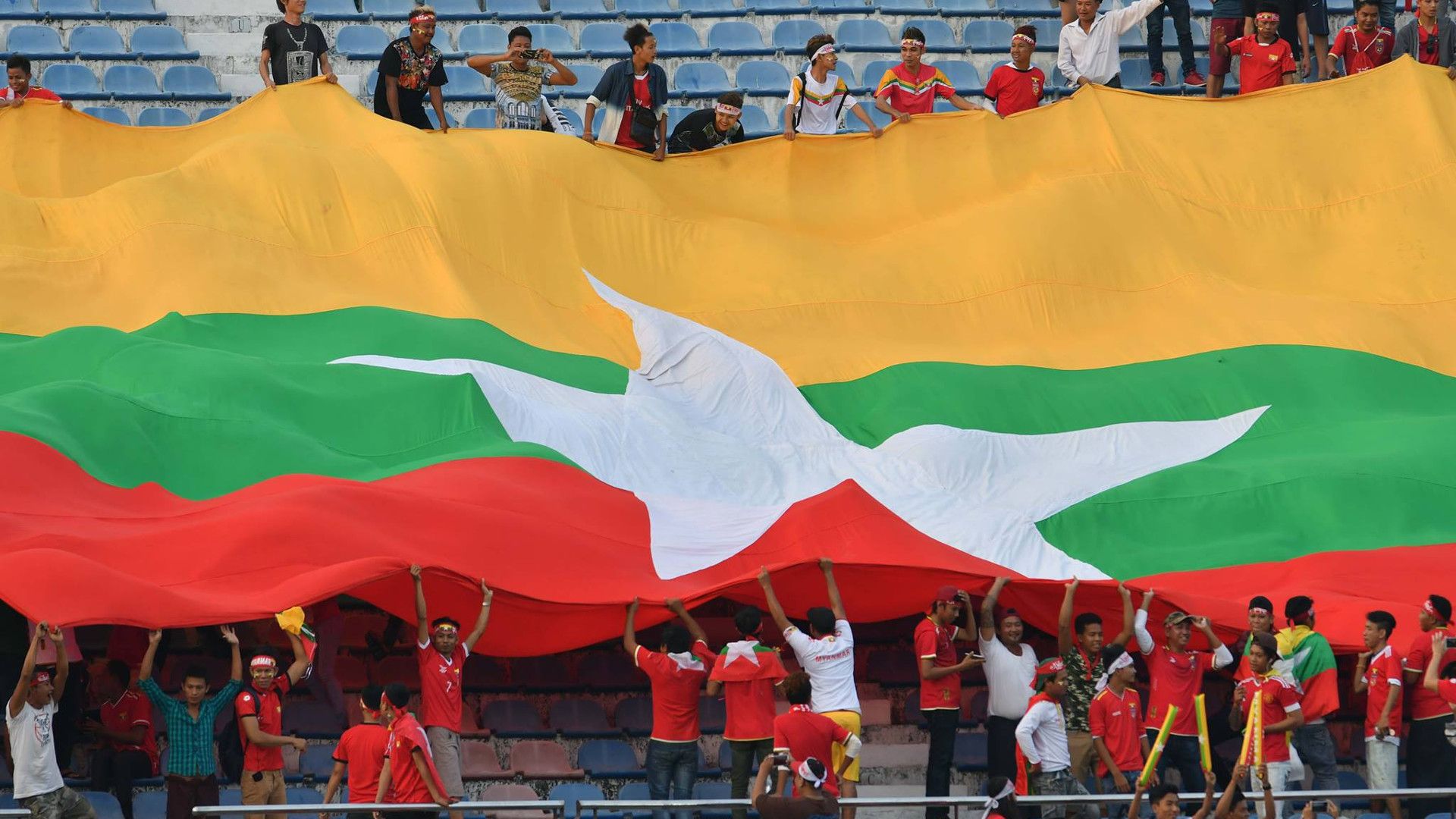AFF Suzuki Cup 2016: Myanmar Fans
