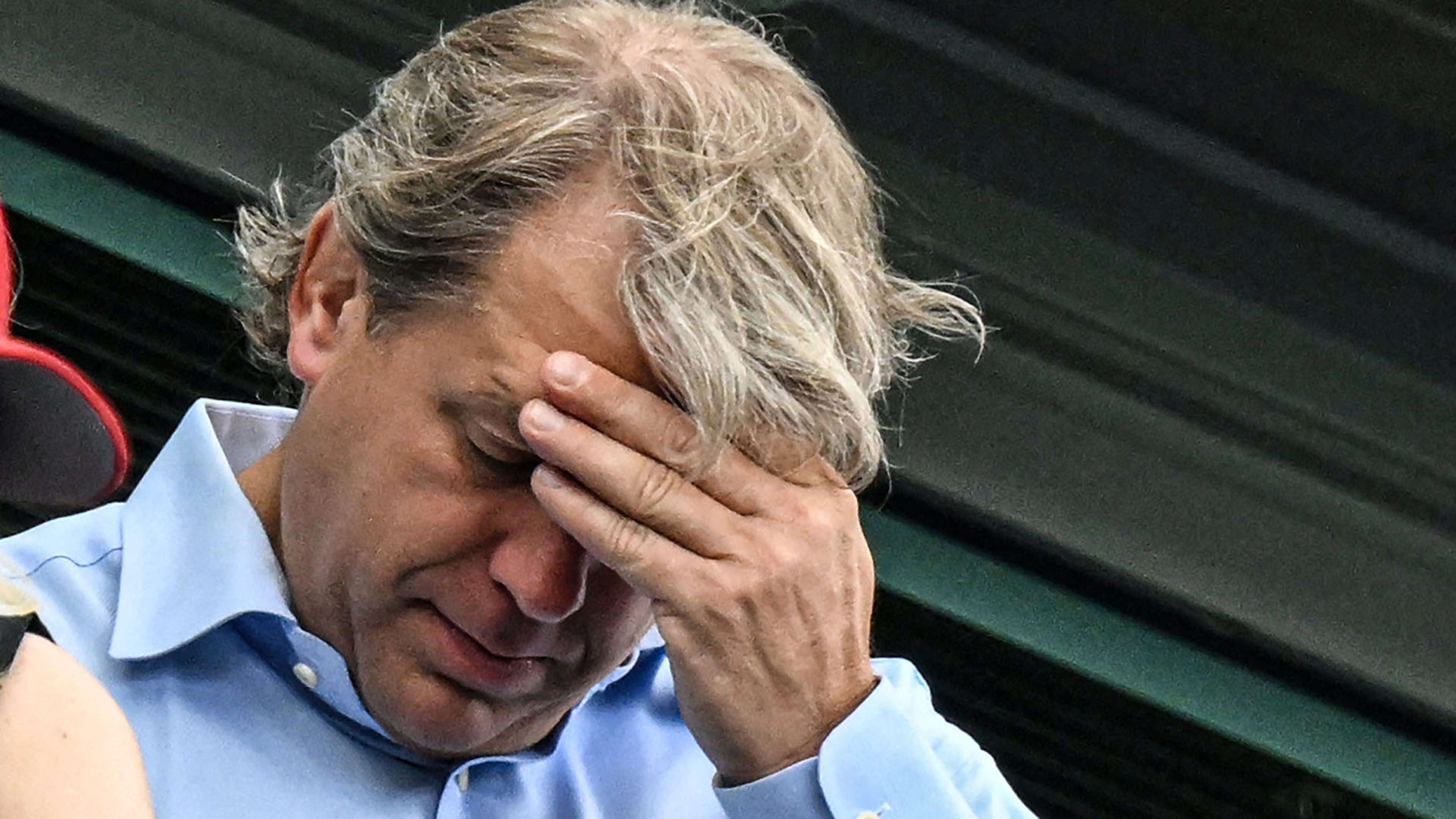 Todd Boehly Chelsea facepalm 2022-23