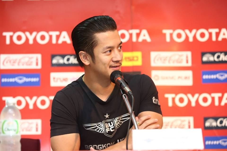 วสพล แก้วผลึก