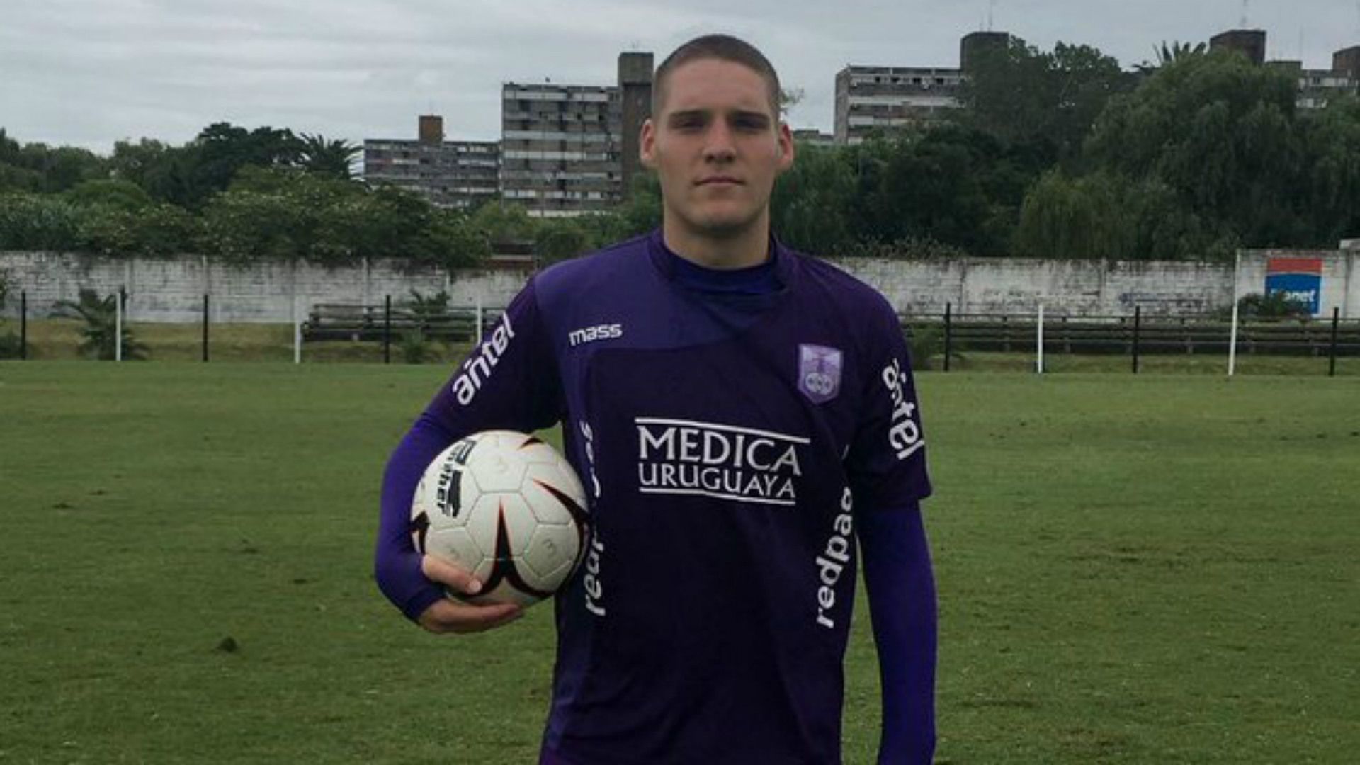 emiliano gomez defensor sporting