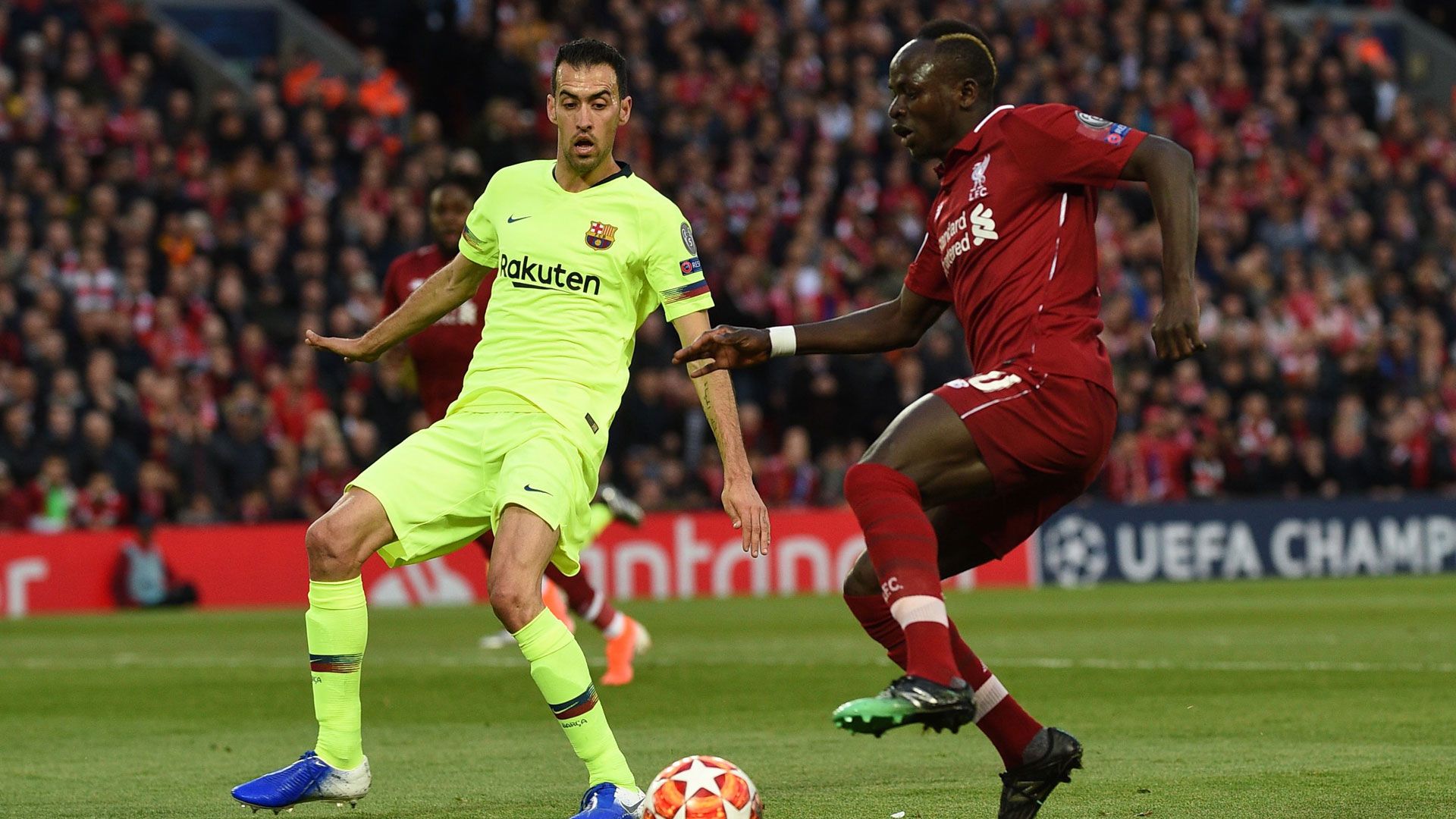 Sergio Busquets Sadio Mane FC Liverpool FC Barcelona Champions League 07052019