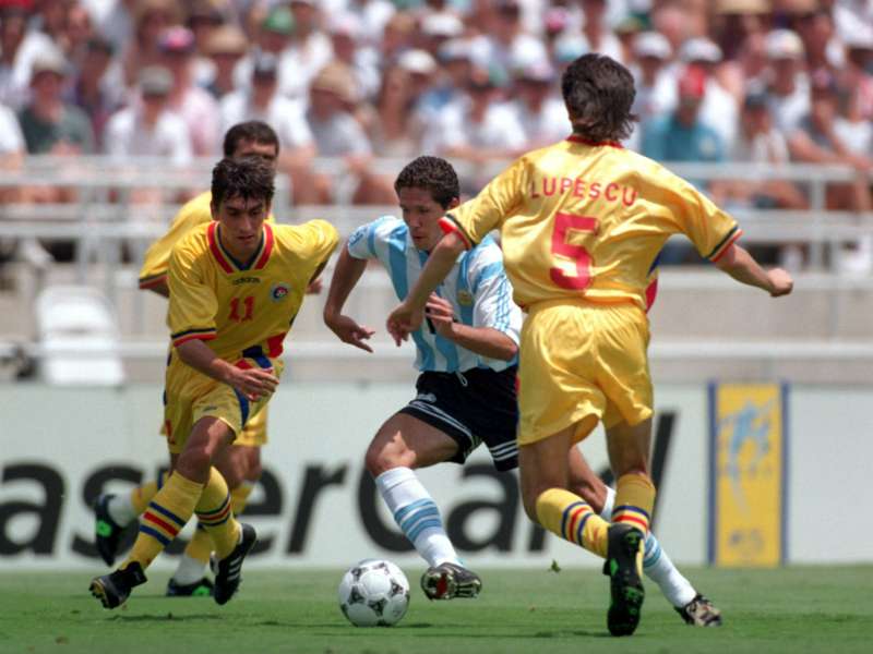Argentina -Romania 1994 World Cup - Diego Simeone, Popescu, Dumitrescu