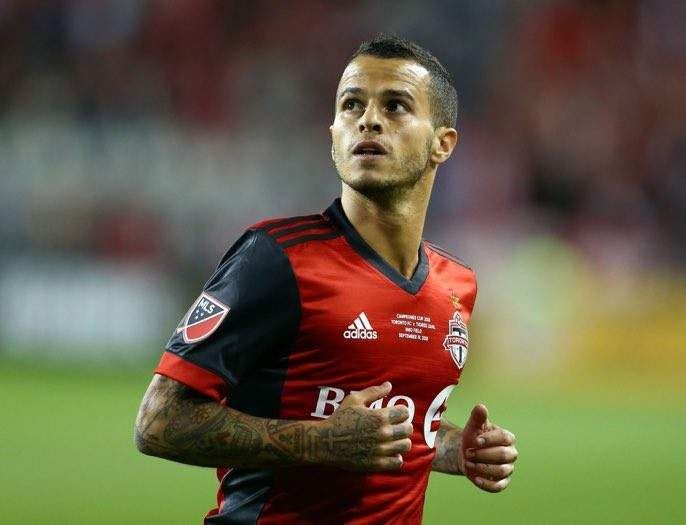 الإيطالي سيباستيان جيوفينكو