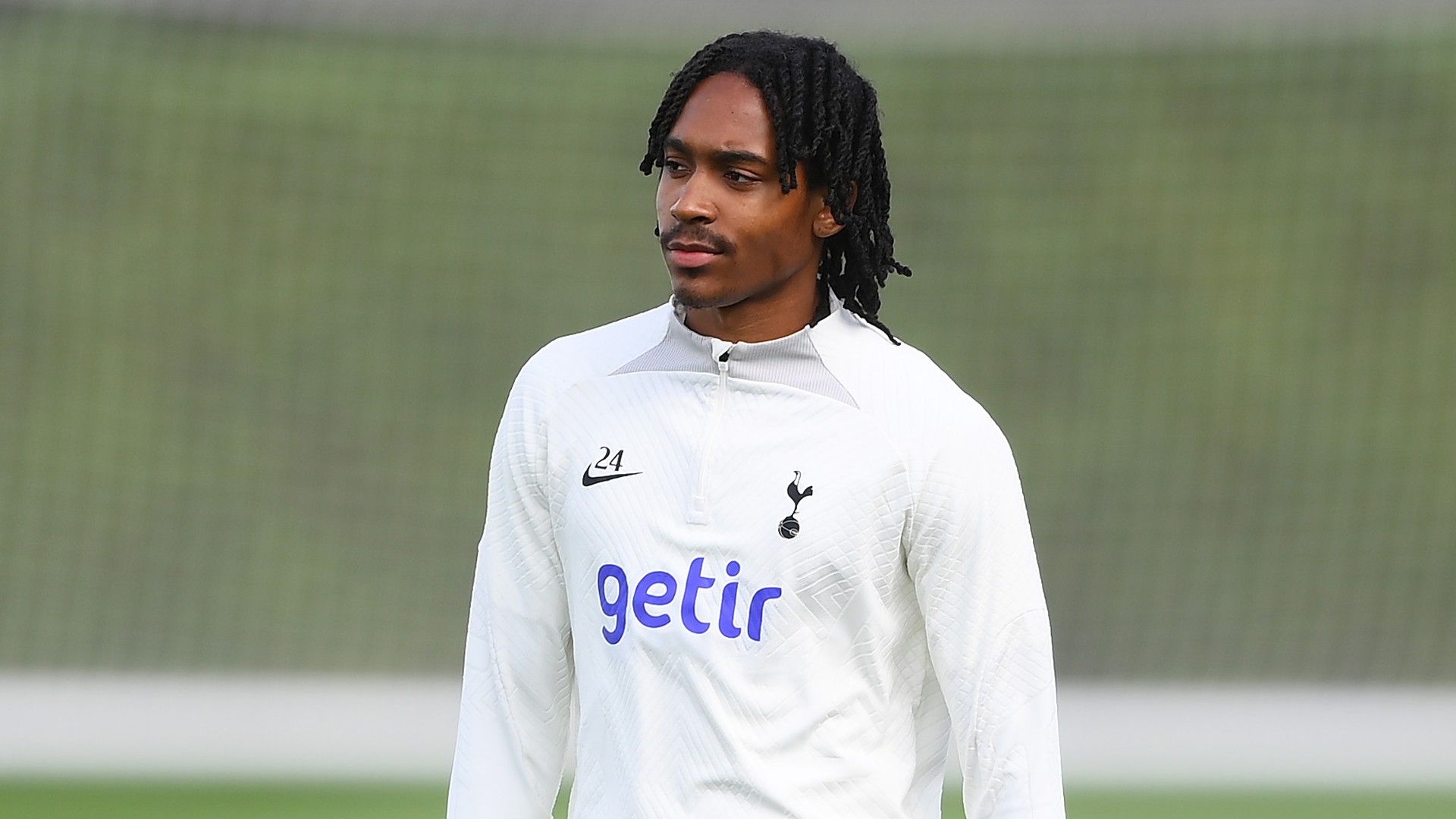 Djed Spence Tottenham 2022