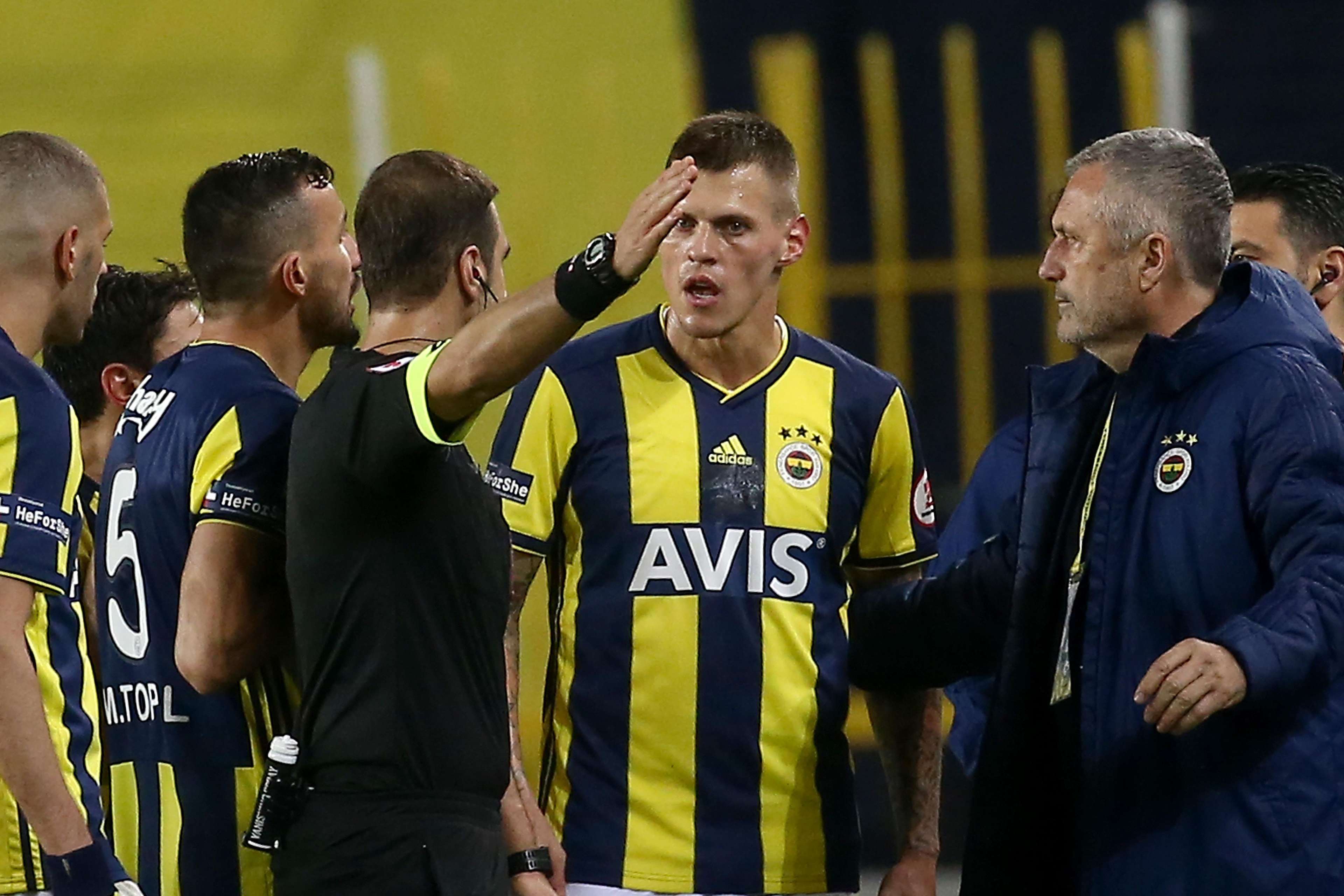 Martin Skrtel Fenerbahce Umraniyespor Turkish Cup 01/24/19