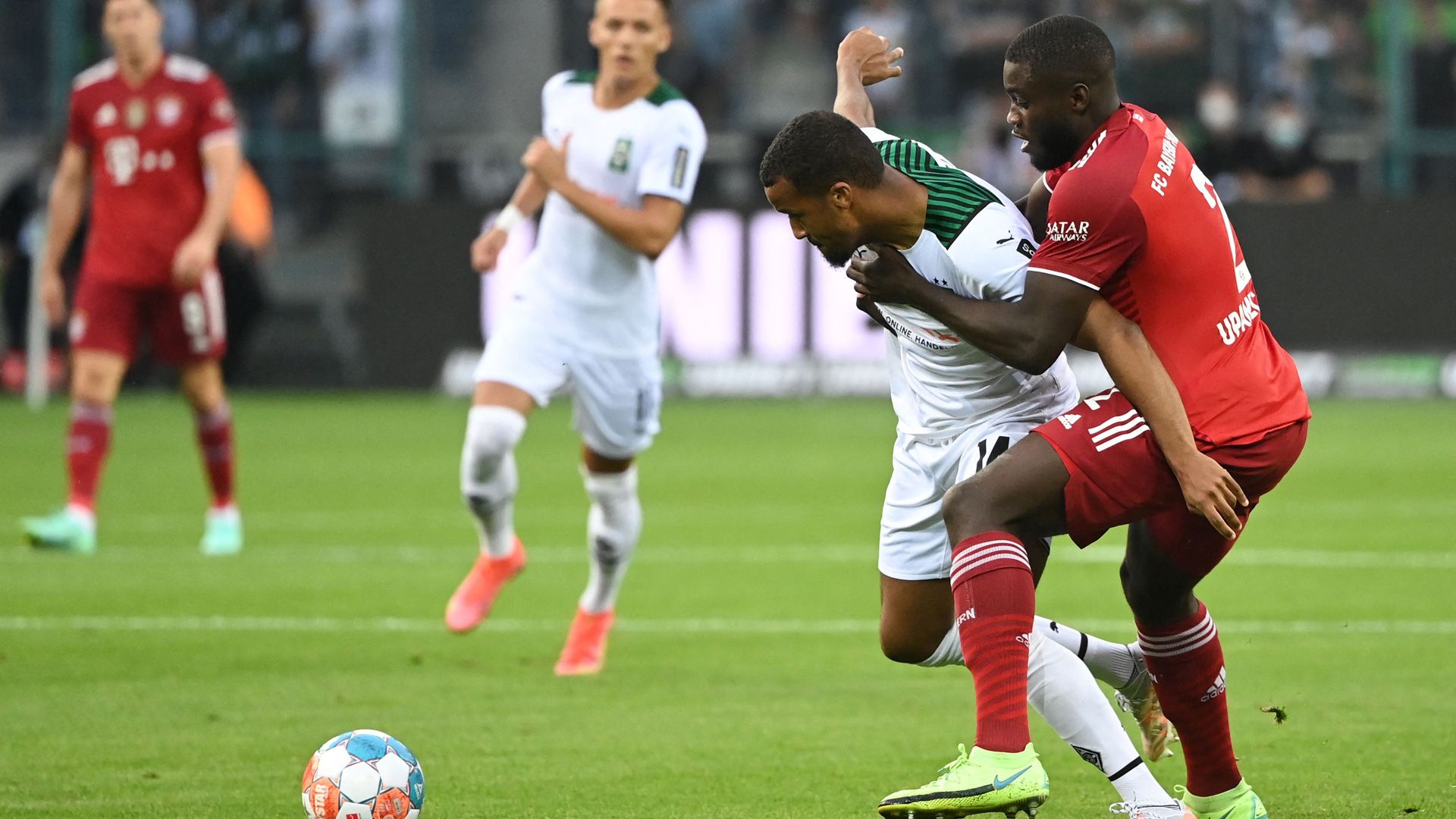 Plea Gladbach Upamecano Bayern Bundesliga 130821