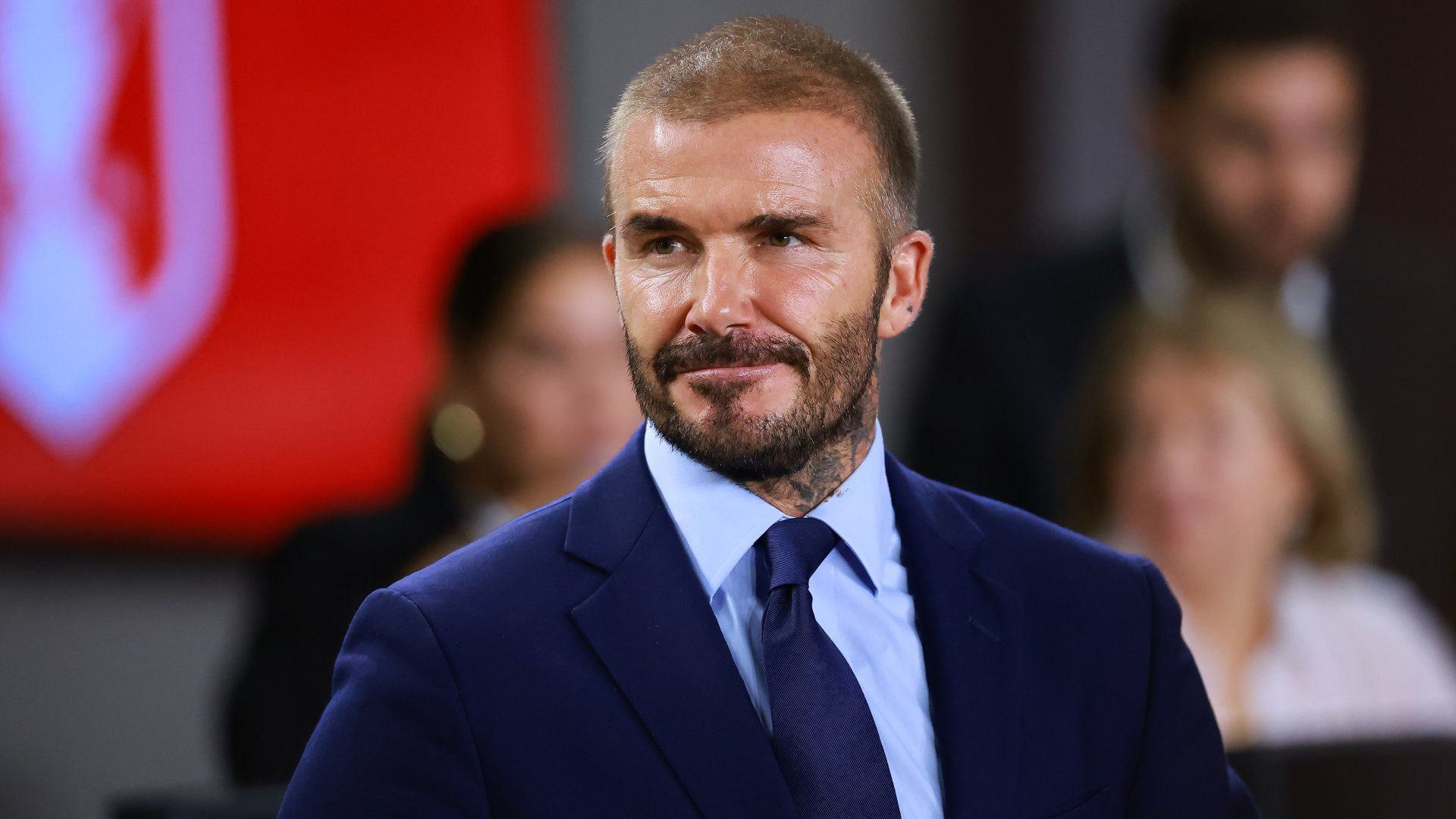 Ex-England boss Glenn Hoddle issues David Beckham response