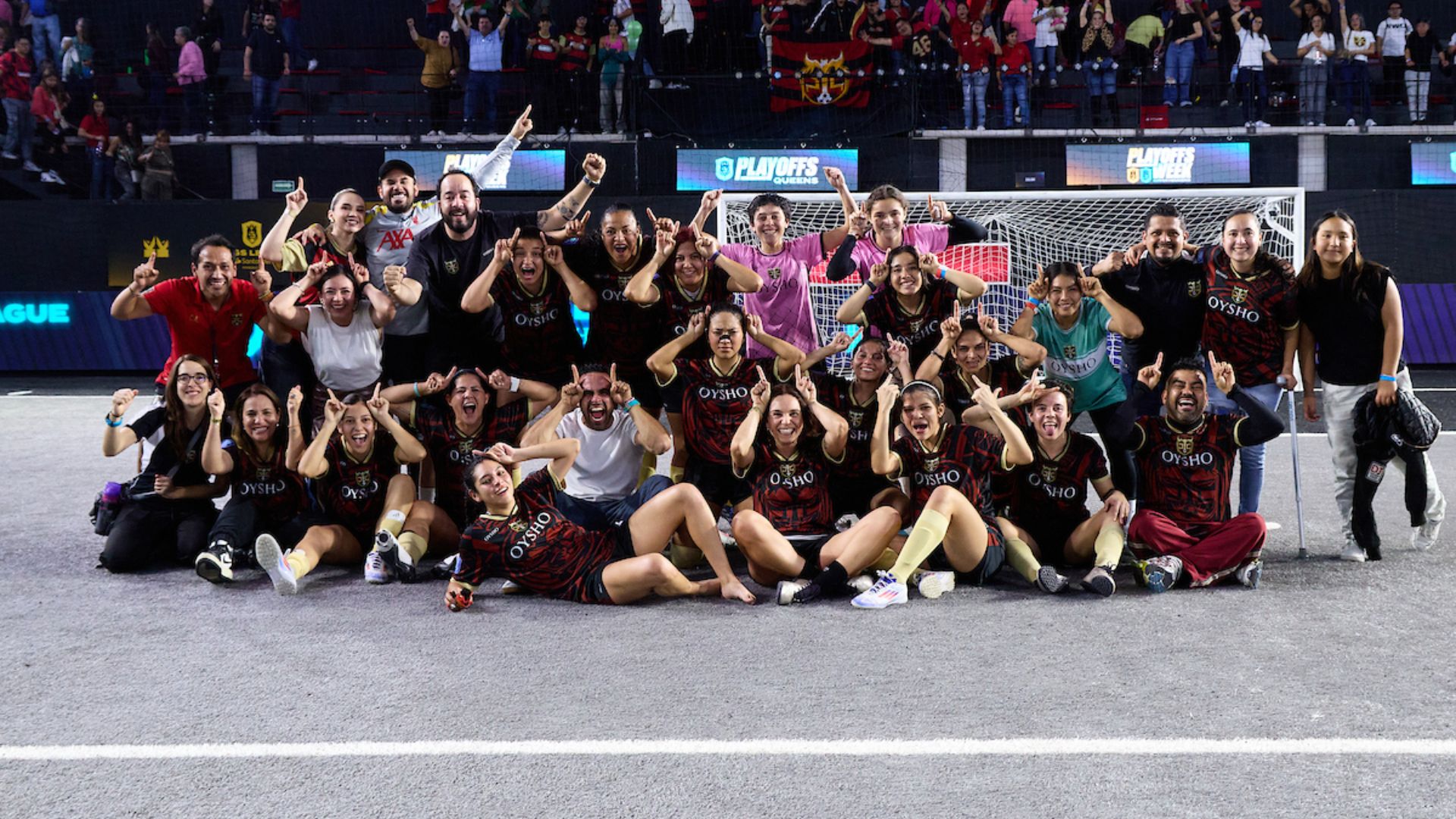 Peluche Caligari Queens League Américas