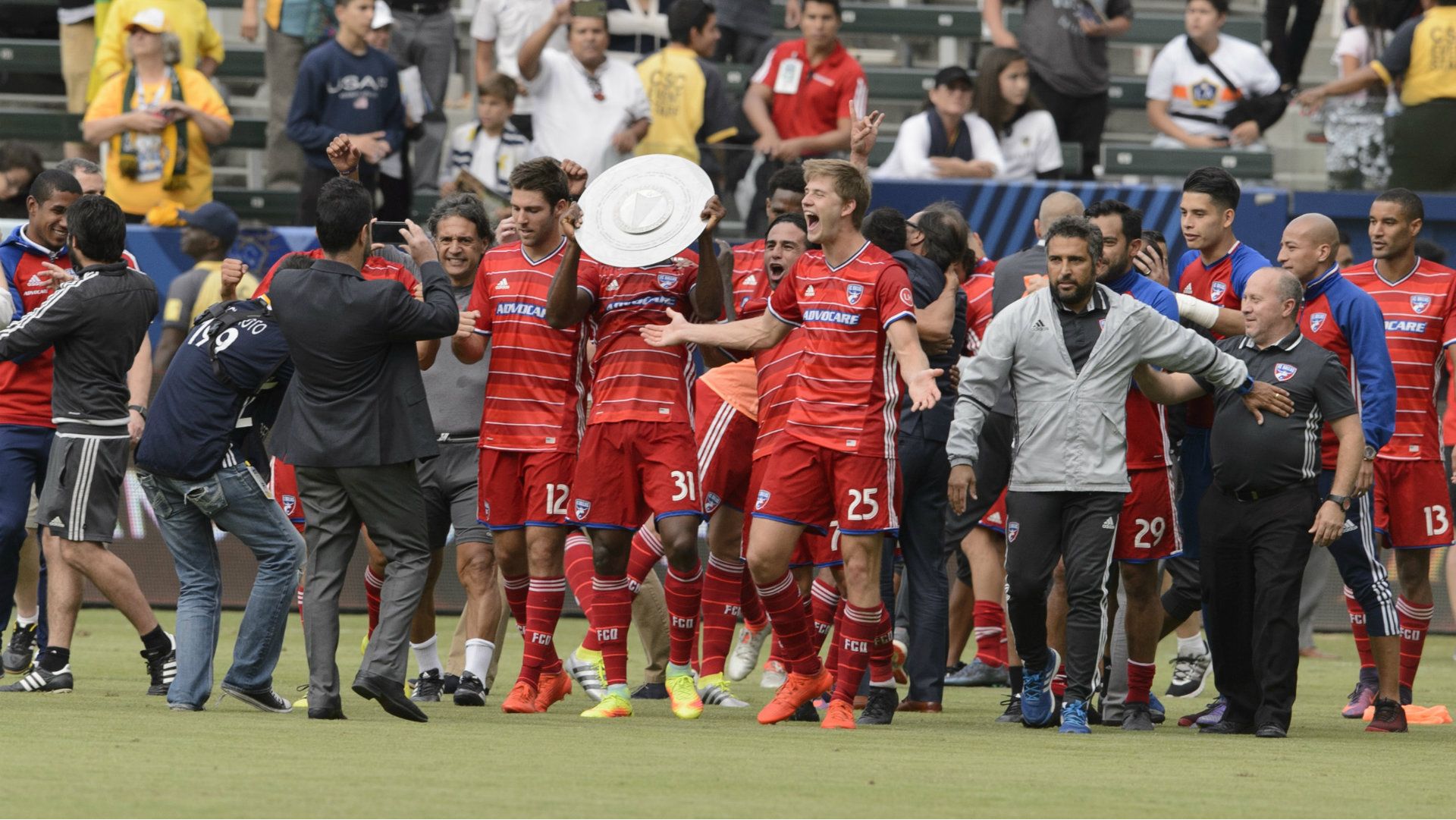 Walker Zimmerman FC Dallas Supporters Shield MLS 10232016