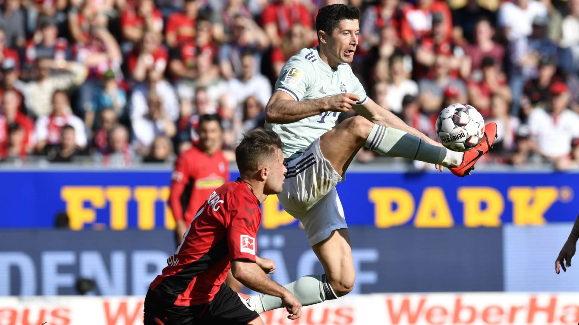 Freiburg Bayern Munchen Lewandowski 033019