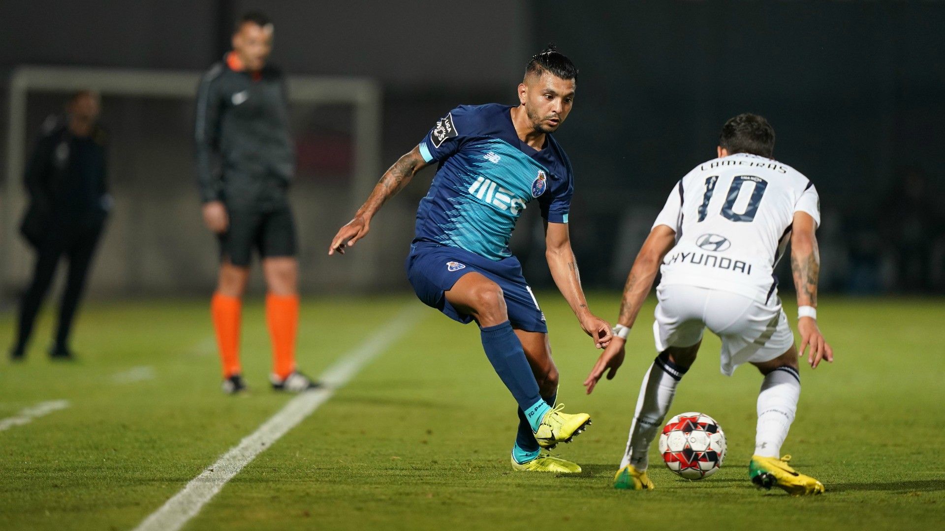 Tecatito Corona FC Porto