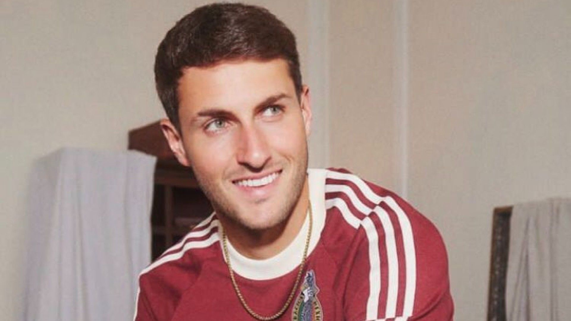 Santiago Giménez publicidad Adidas