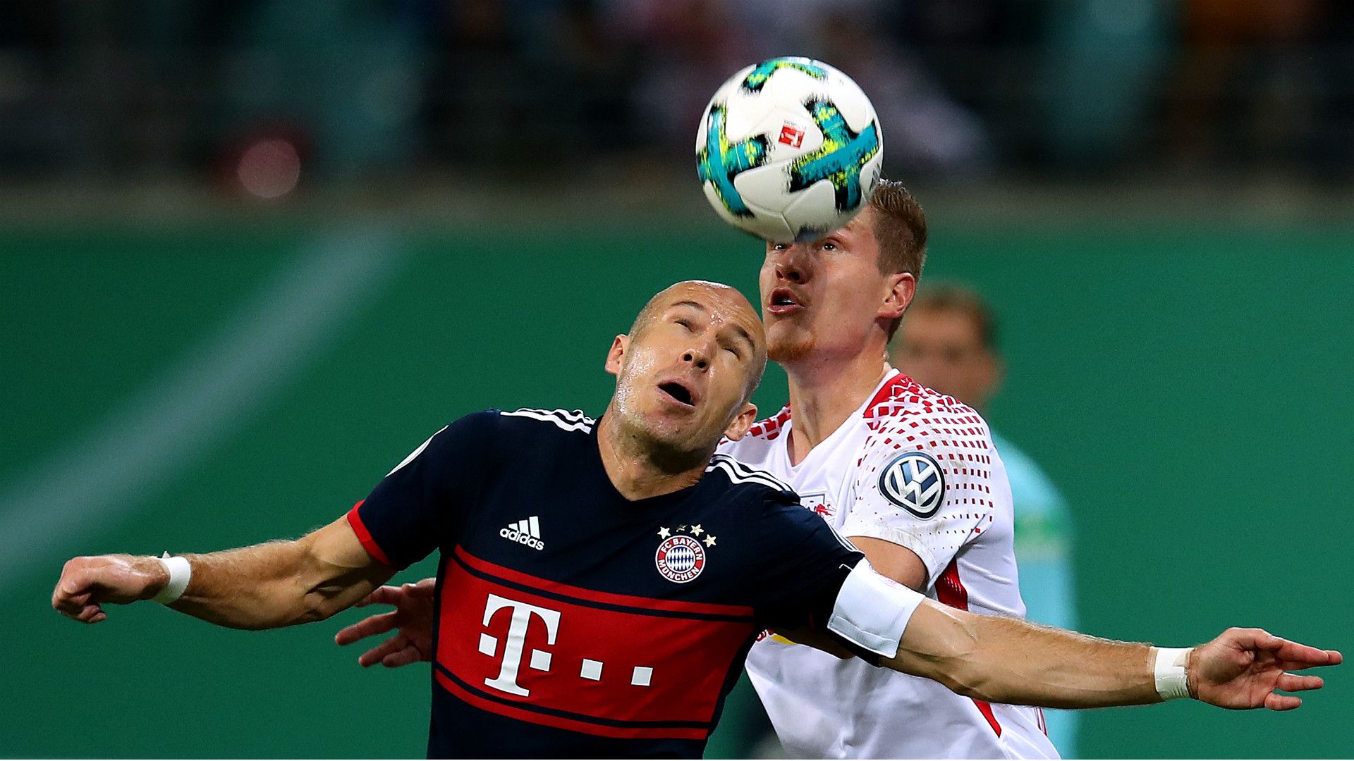ARJEN ROBBEN BAYERN MÜNCHEN MARCEL HALSTENBERG RB LEIPZIG GERMAN CUP DFB POKAL 25102017