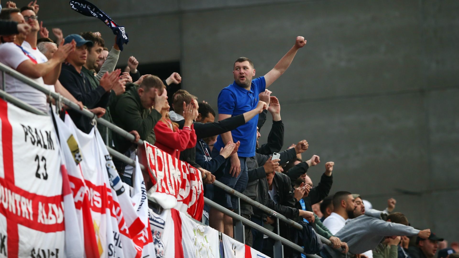 England fans 06062019