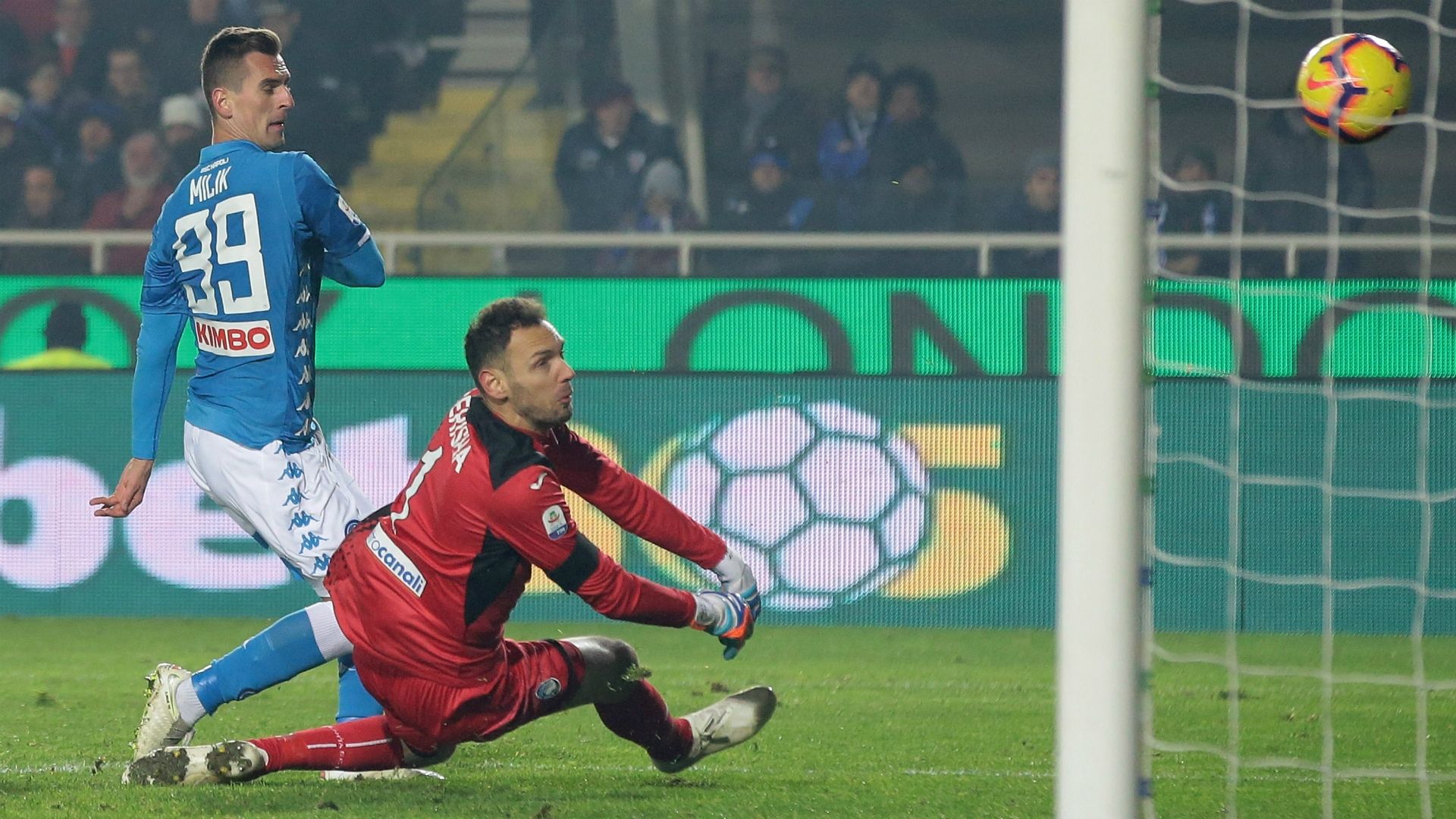 Arkadiusz Milik Berisha Atalanta Napoli Serie A