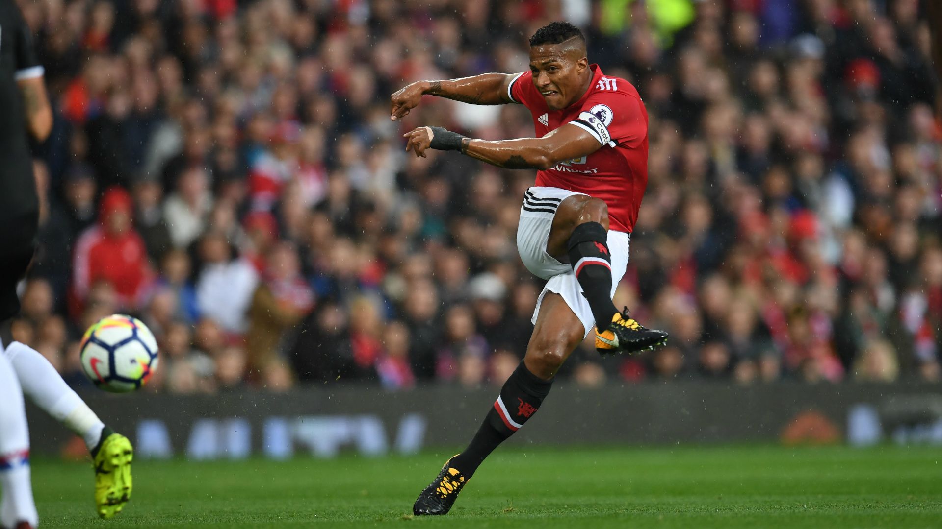 Antonio Valencia Manchester United Crystal Palace 30092017