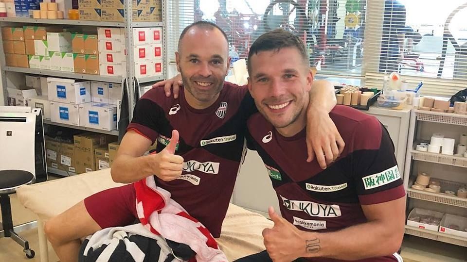 Iniesta - Podolski