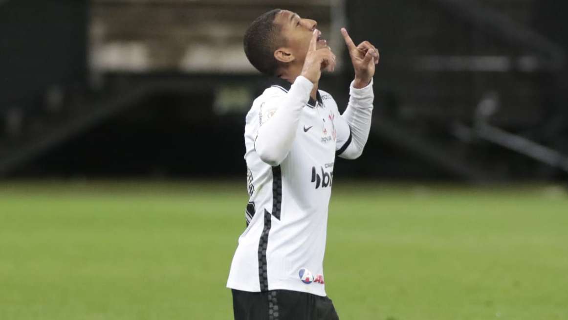 Matheus Davó comemora na Arena Corinthians