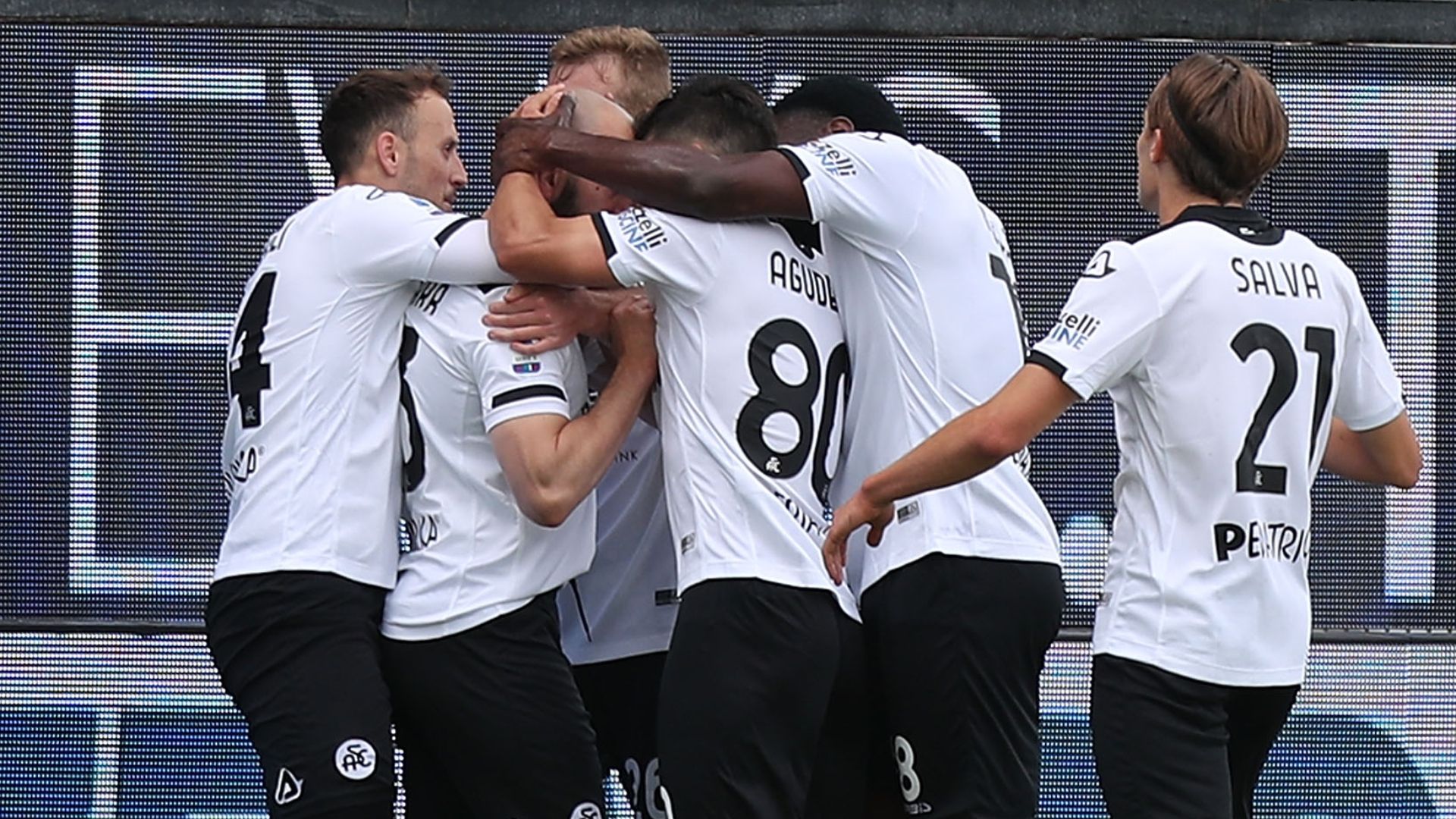 Saponara celebrating Spezia Torino Serie A