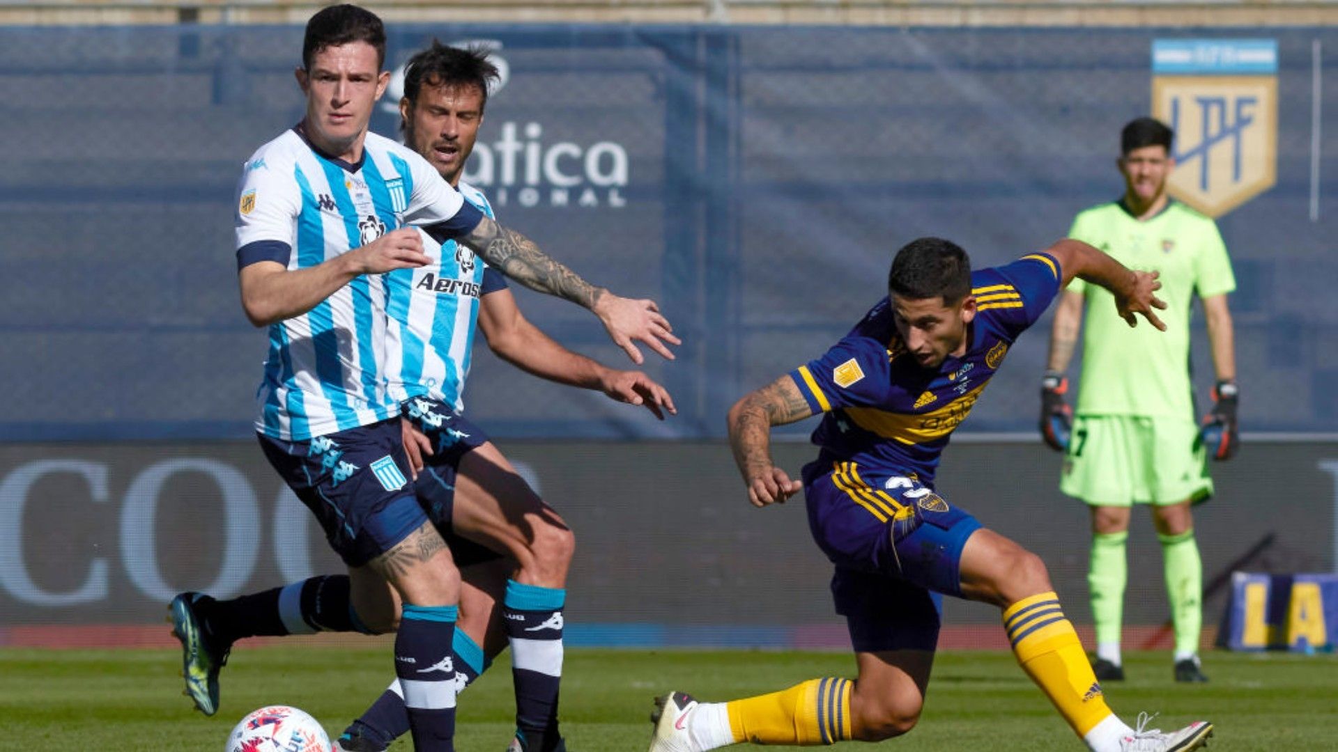 Alan Varela, Darío Cvitanich y Aníbal Moreno en un boca racing