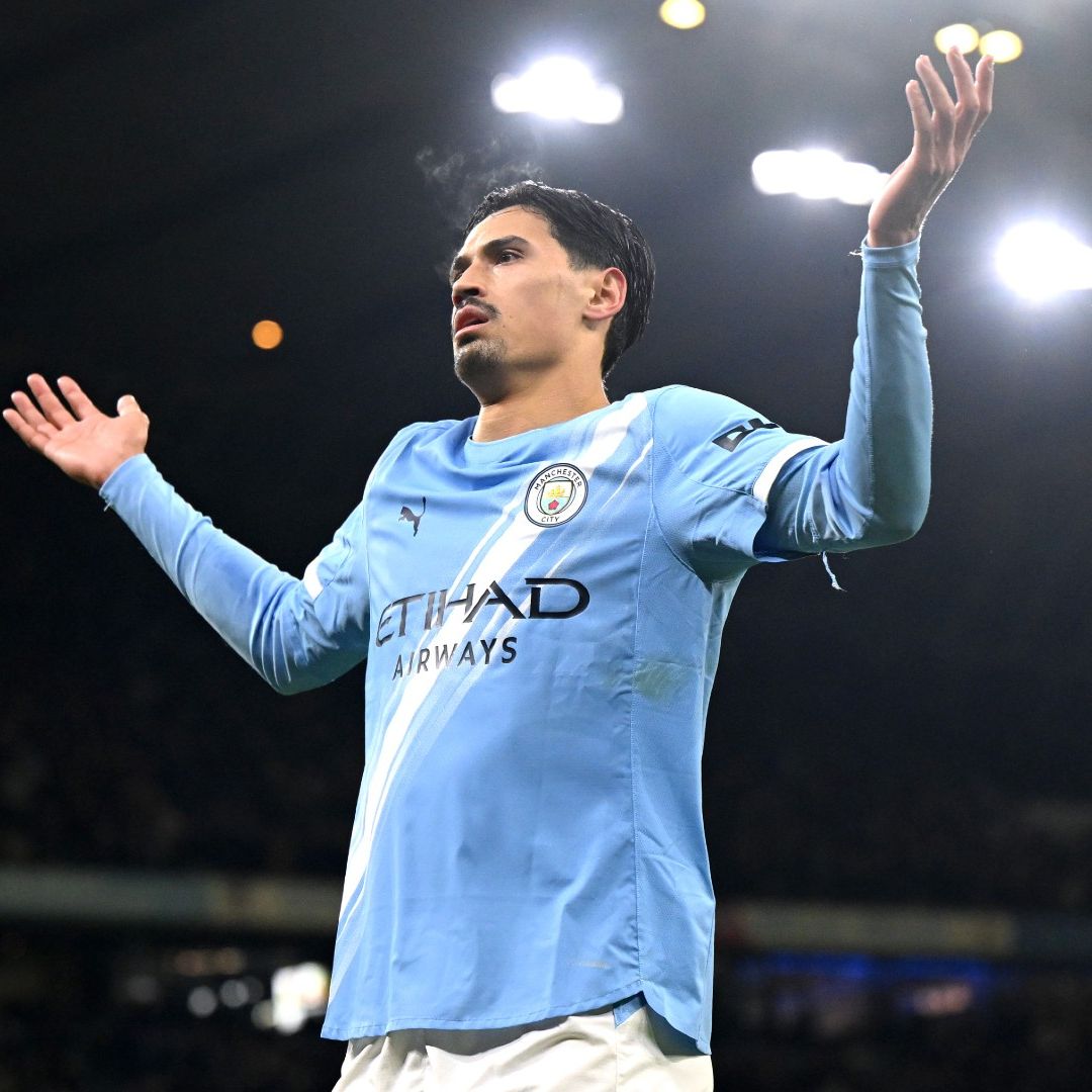 Tijjani Reijnders of Manchester City celebrates