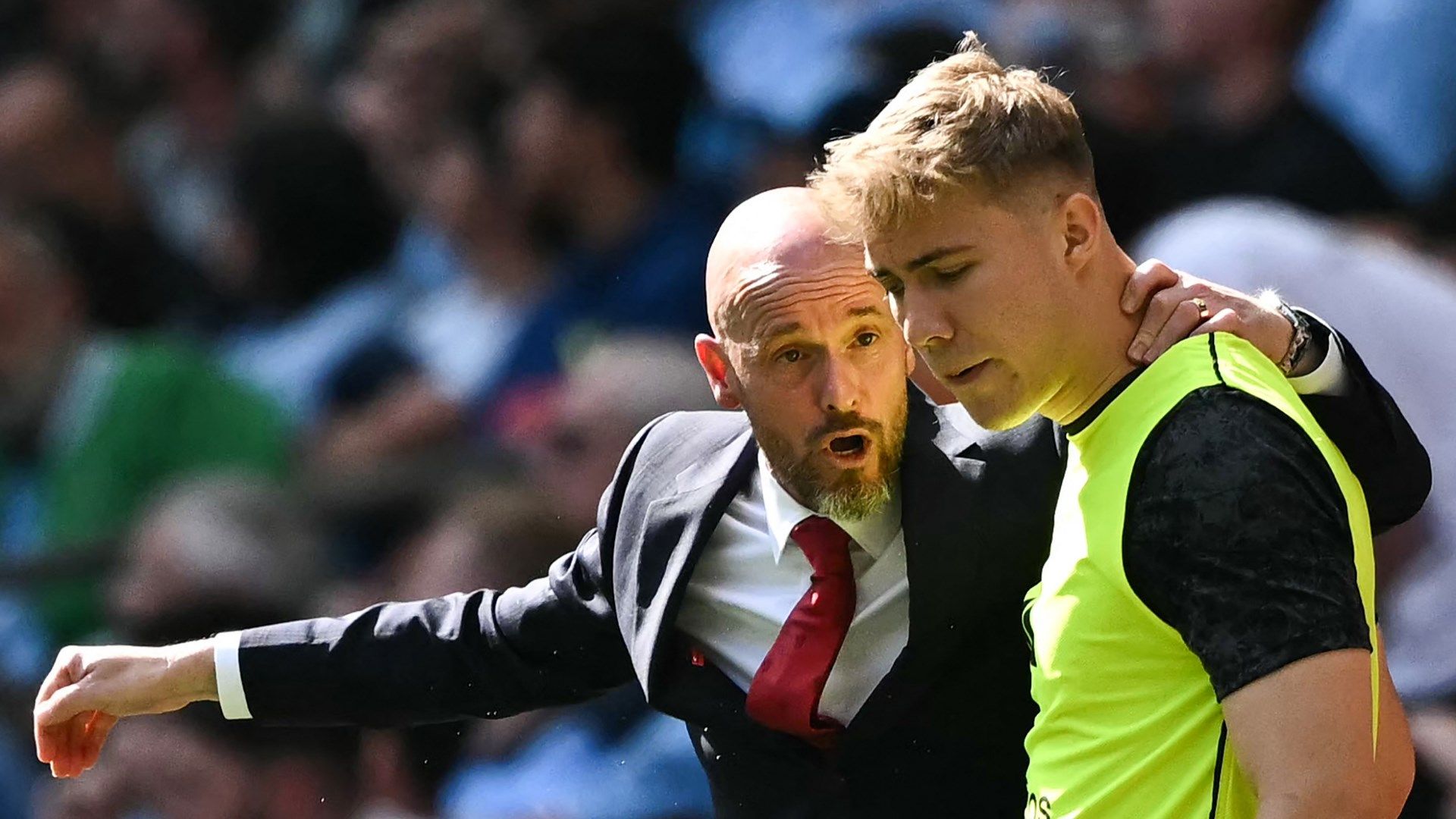 Hojlund-Ten-Hag-Man-Utd