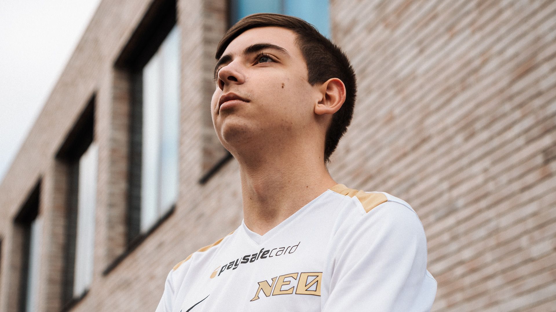 Dylan Neuhausen DullenMIKE