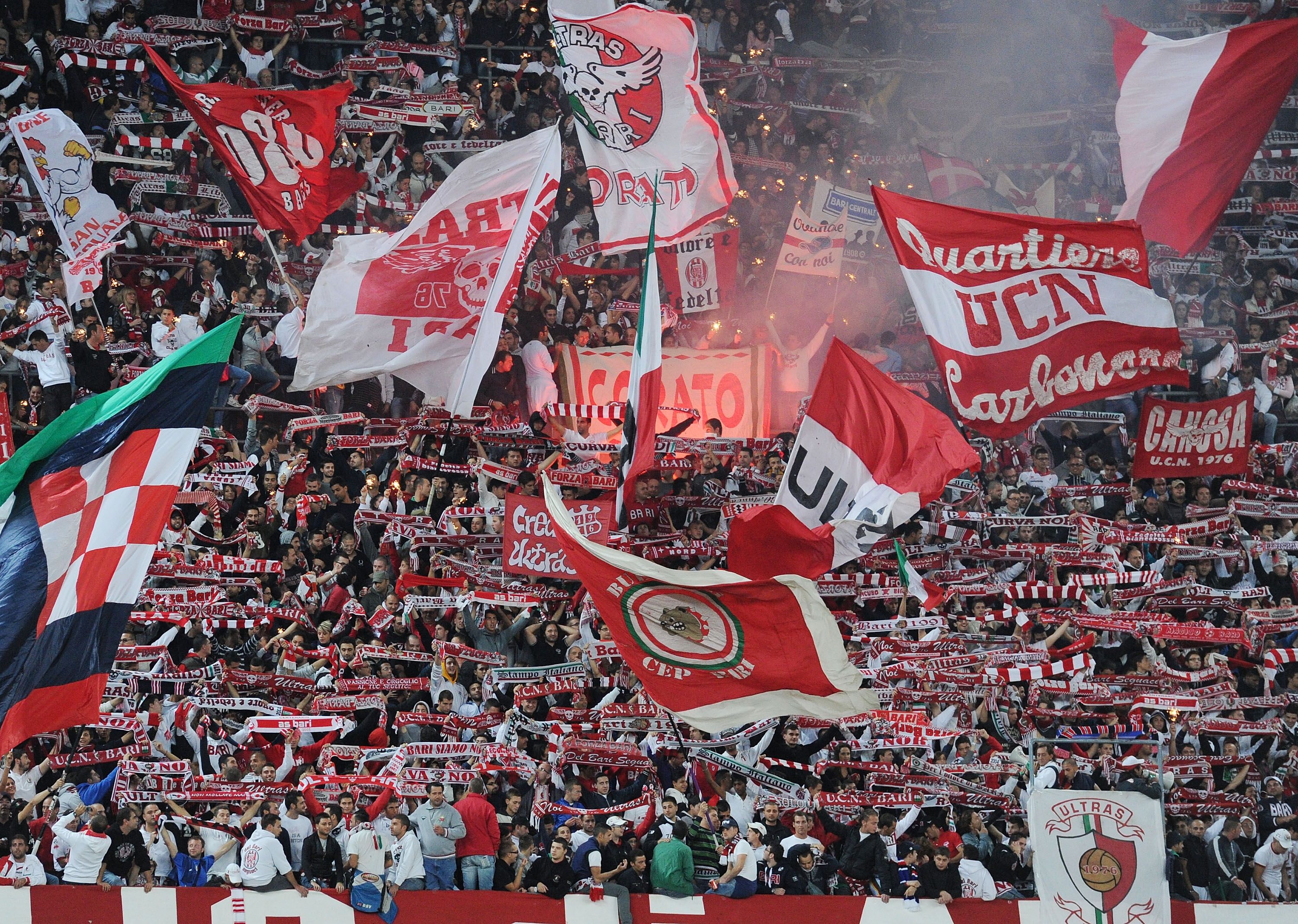 Bari fans.