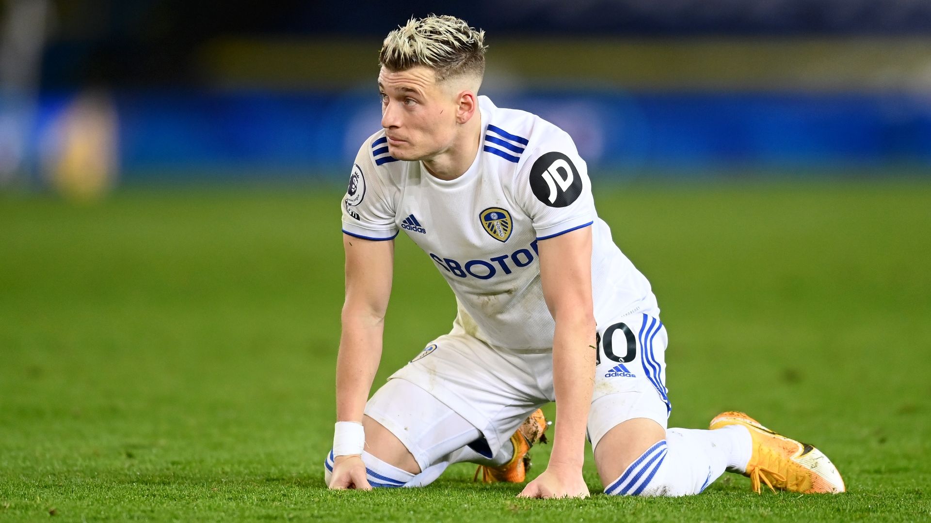 Ezgjan Alioski Leeds United 2020-21