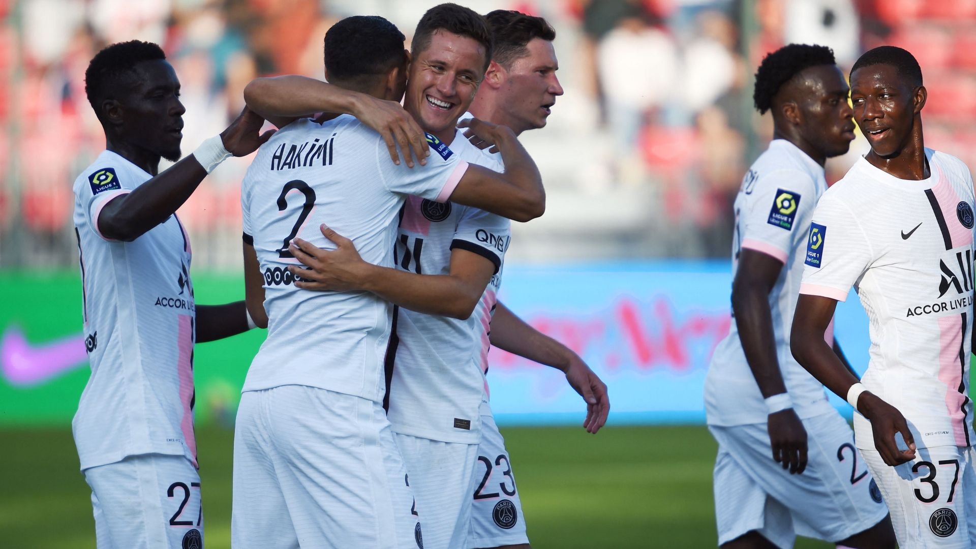 Achraf Hakimi Julian Draxler Orleans PSG 24072021