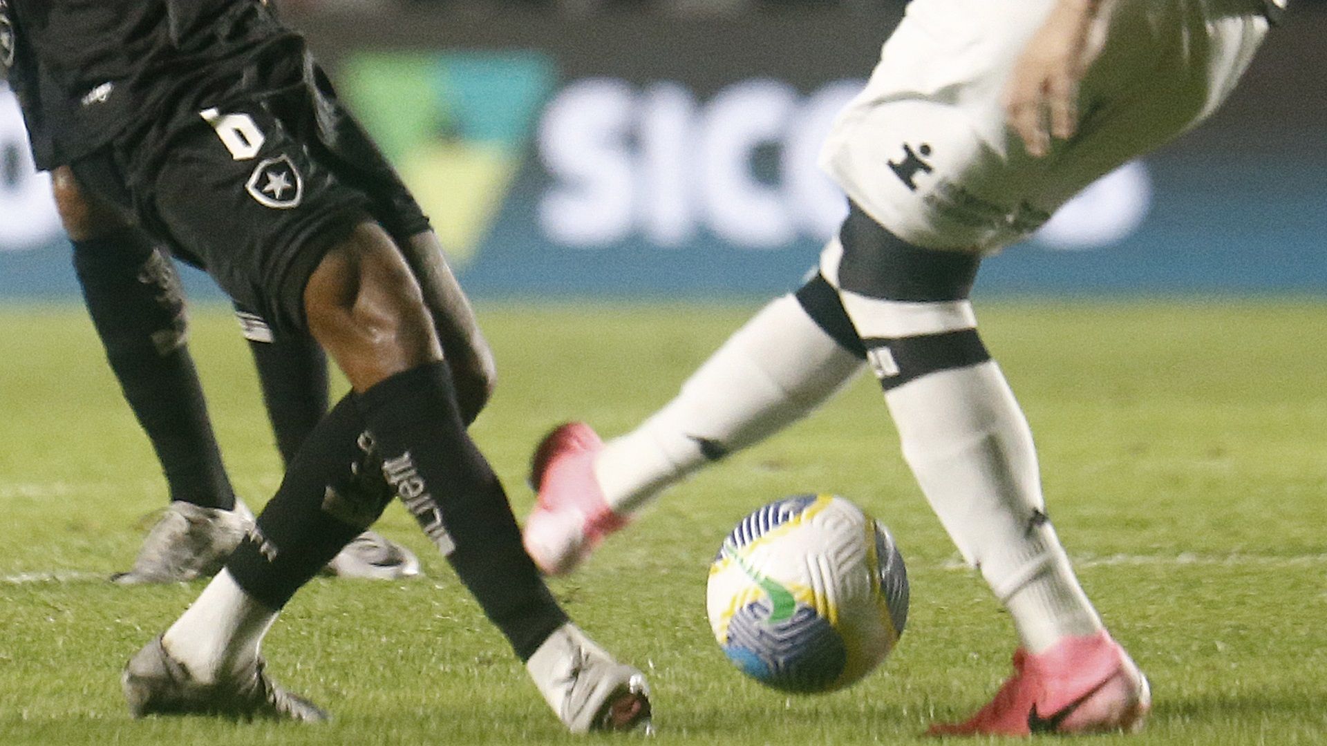 Tchê Tchê Hugo Moura, Botafogo Vasco Brasileirão 2024