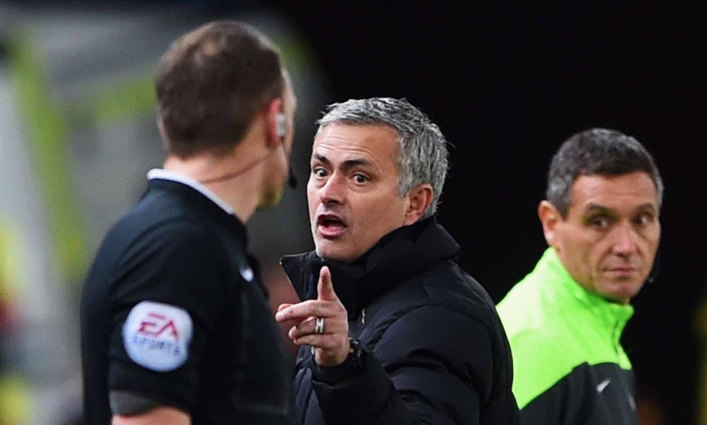 mourinho-referee
