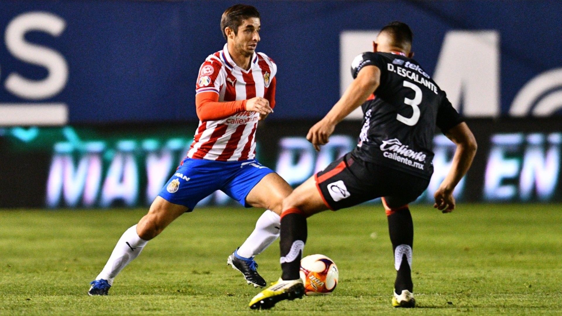 Isaac Brizuela Dionicio Escalante San Luis vs Chivas Guardianes 2021