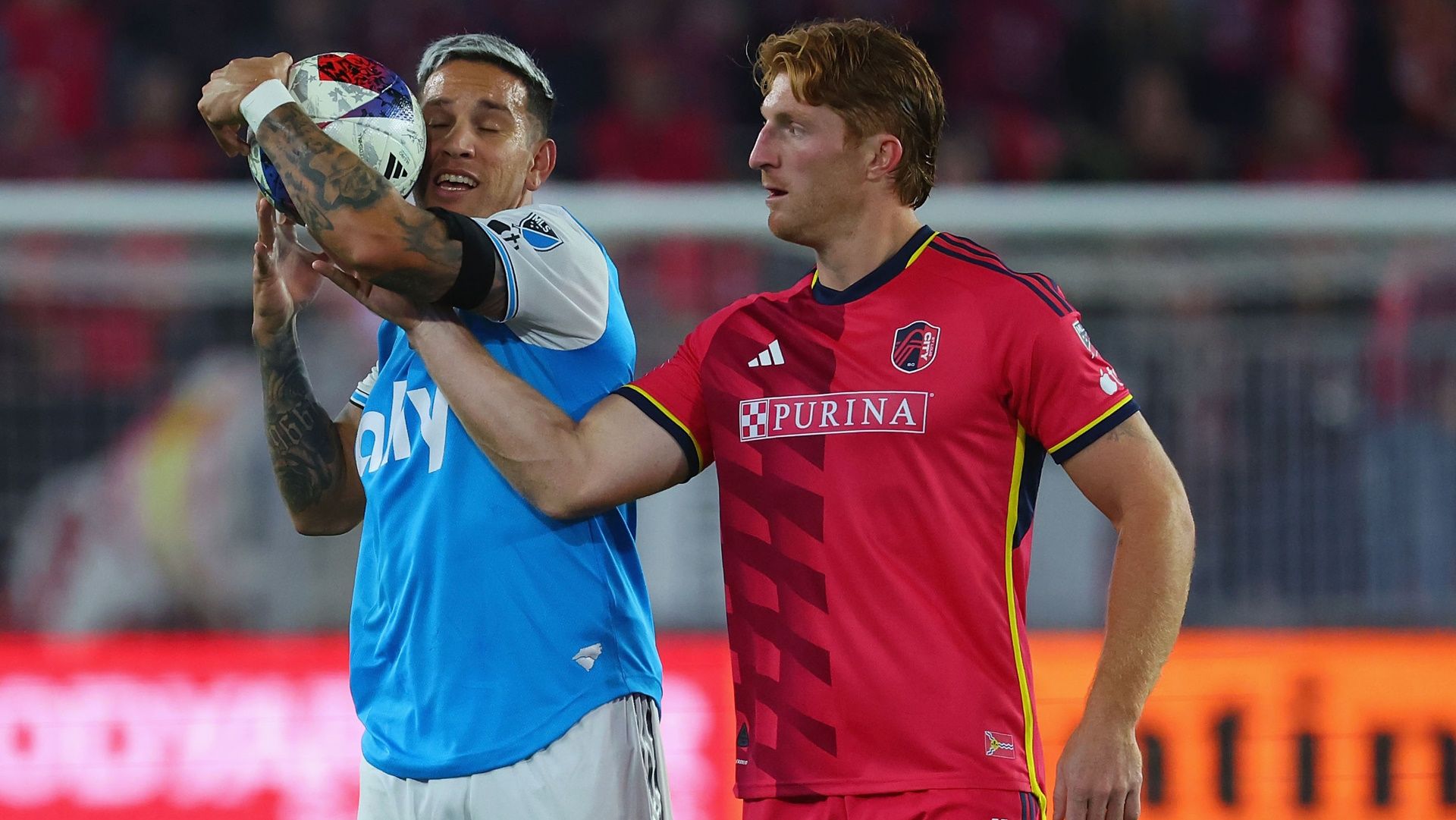 Tim Parker of St. Louis SC, Enzo Copetti of Charlotte FC