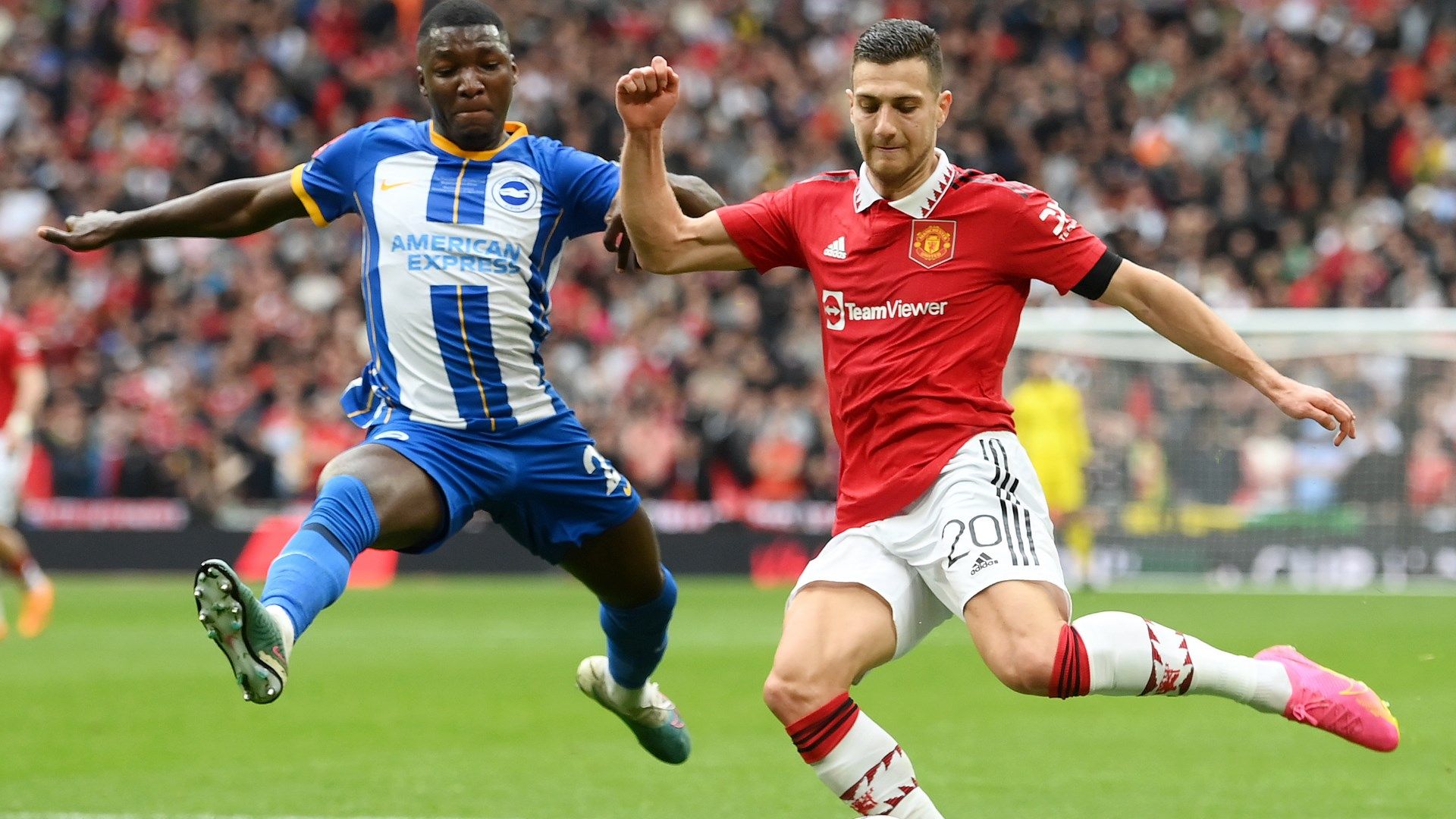 Diogo Dalot Manchester United 2022-23