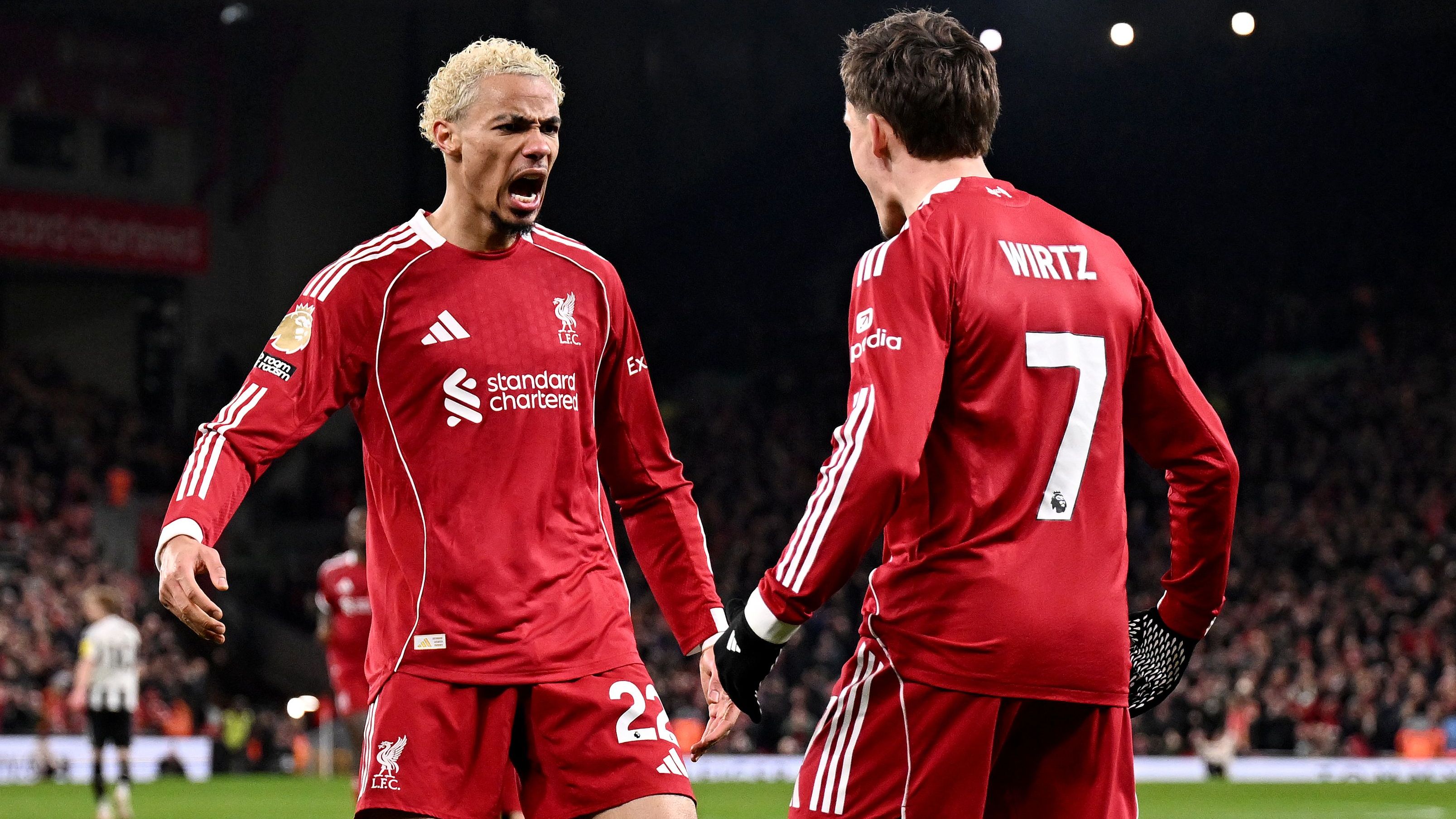 Hugo Ekitike Florian Wirtz Liverpool 2025-26