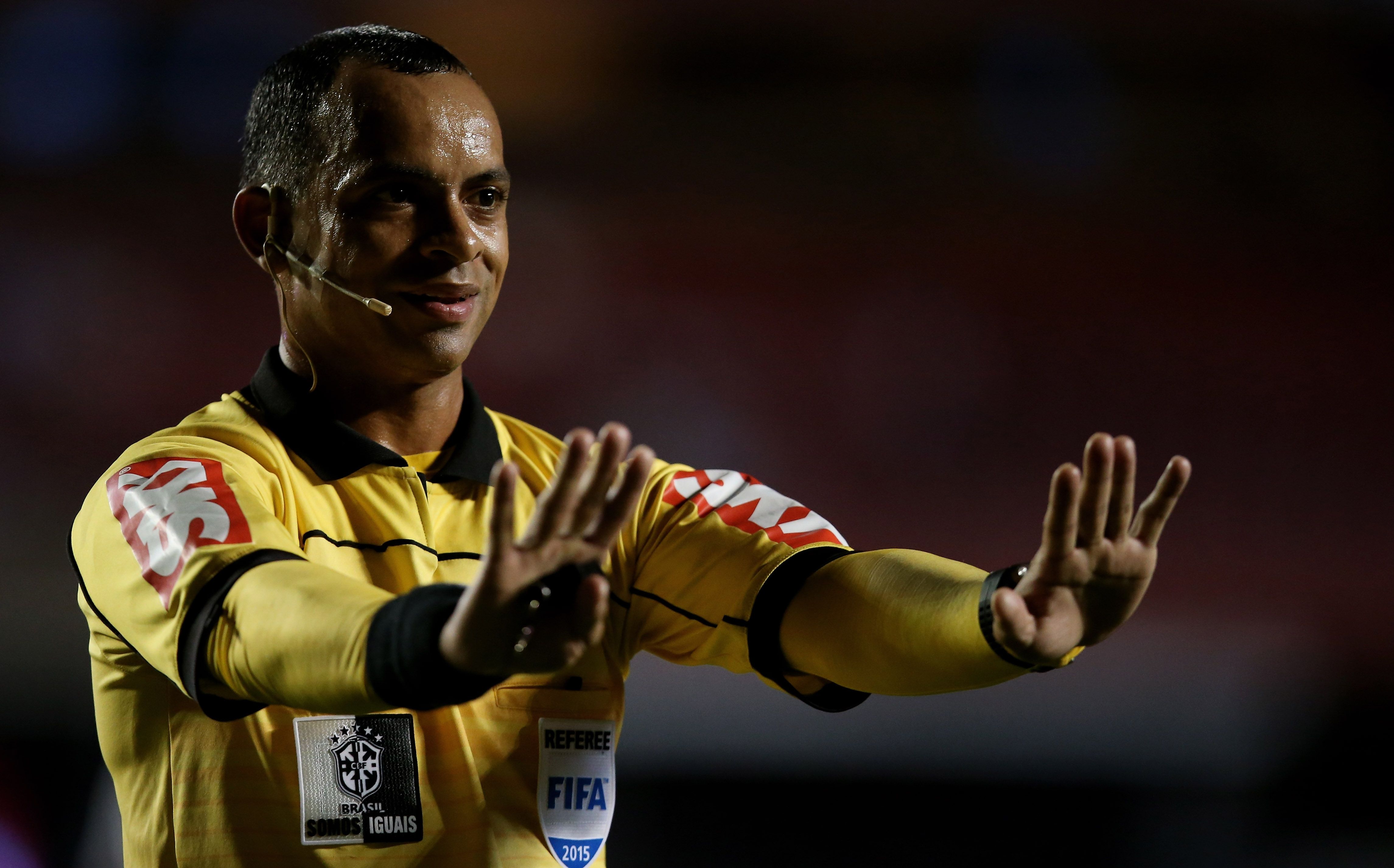 Wilton Pereira Sampaio Arbitragem São Paulo Internacional 05092015