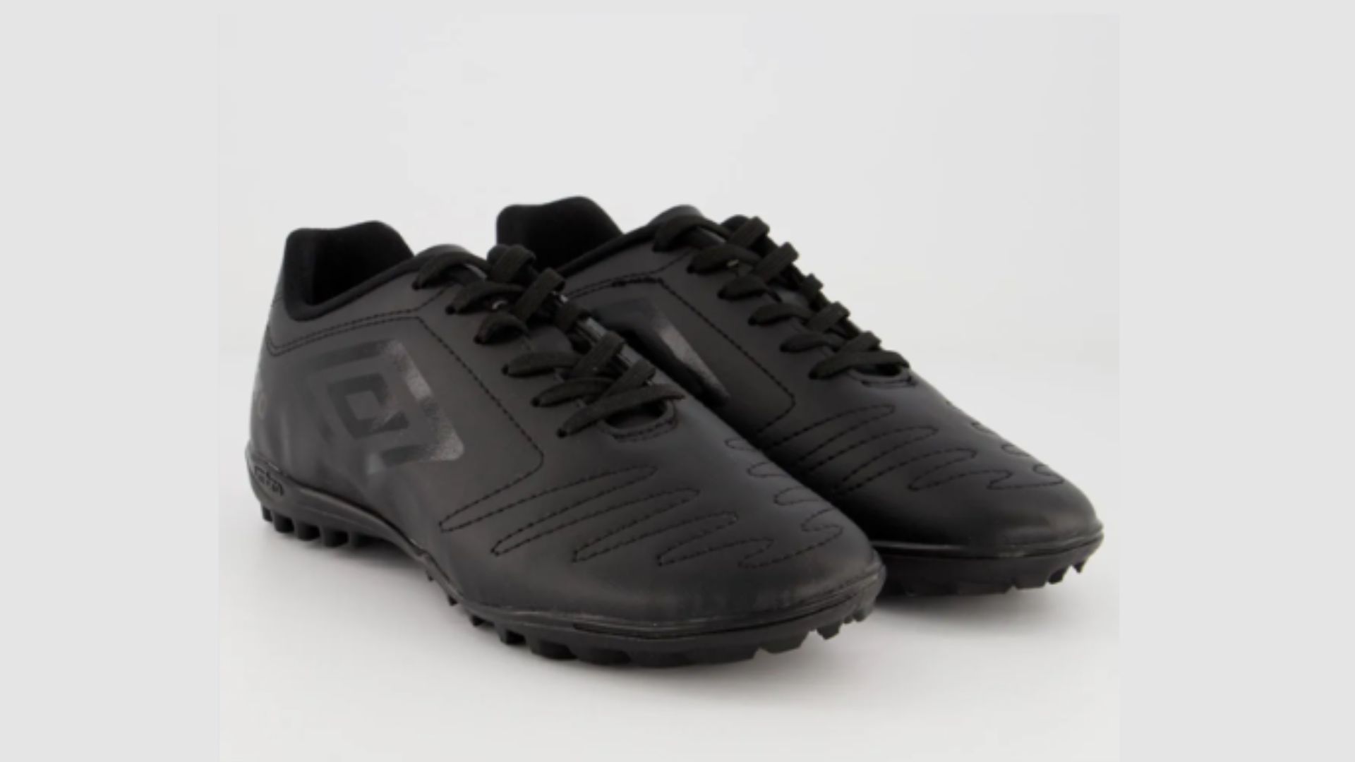 Chuteira Umbro Class Society Preta